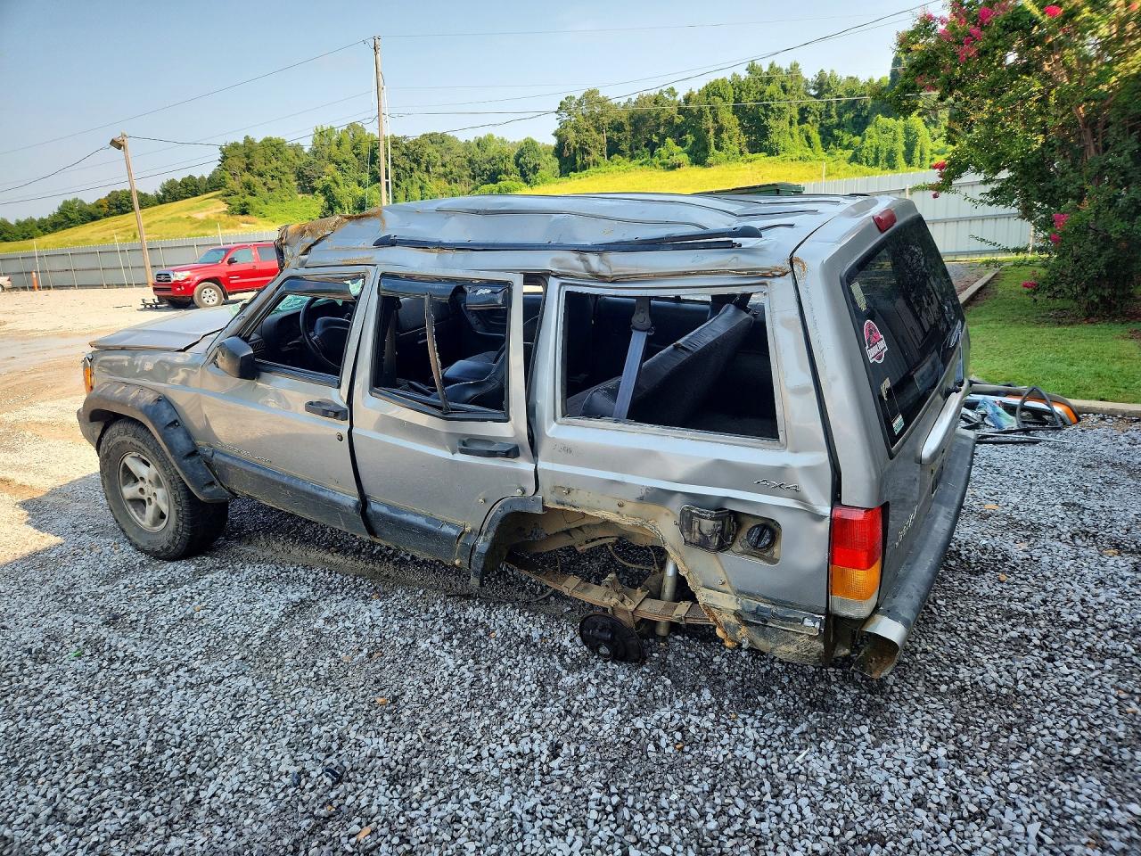 2001 Jeep Cherokee Sport Серебряный vin: 1J4FF48S81L589055