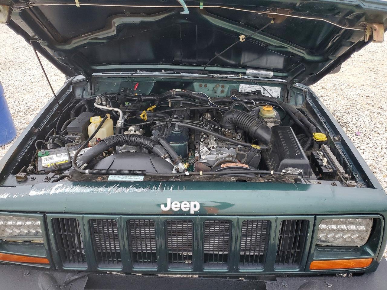 2000 Jeep Cherokee Sport Зеленый vin: 1J4FF48S8YL113804