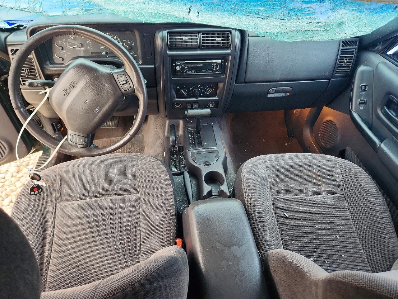 2000 Jeep Cherokee Sport Зеленый vin: 1J4FF48S8YL113804