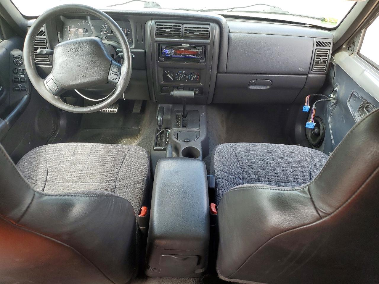 2001 Jeep Cherokee Sport Silver vin: 1J4FF48S91L539801