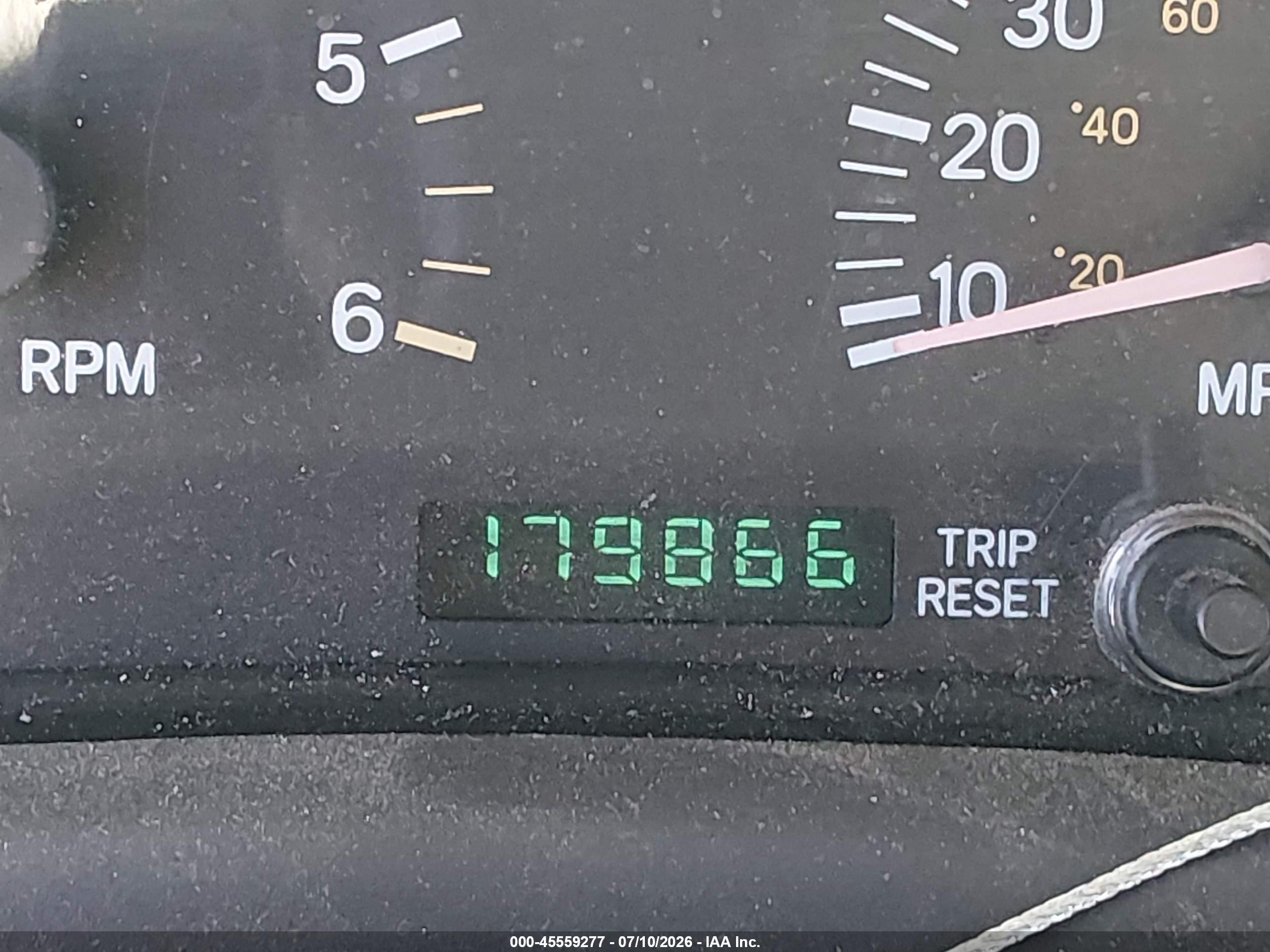 2001 Jeep Cherokee Sport Зеленый vin: 1J4FF48S91L557862