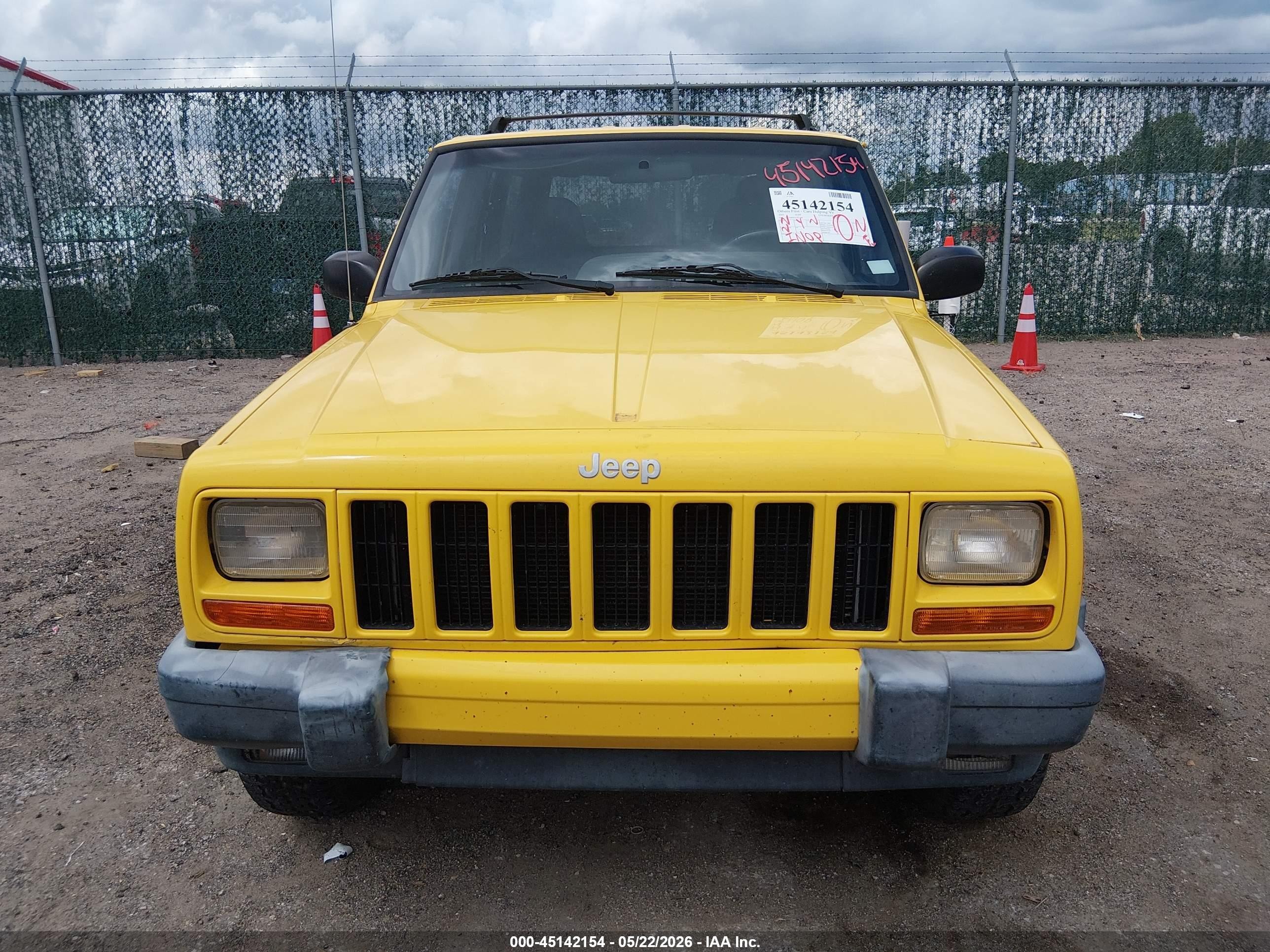 2001 Jeep Cherokee Sport Yellow vin: 1J4FF48S91L581840