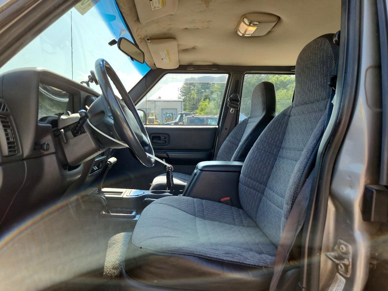 2001 Jeep Cherokee Sport Gray vin: 1J4FF48S91L615131