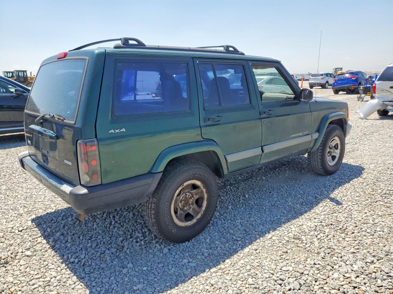 2000 Jeep Cherokee Sport Зеленый vin: 1J4FF48S9YL137707