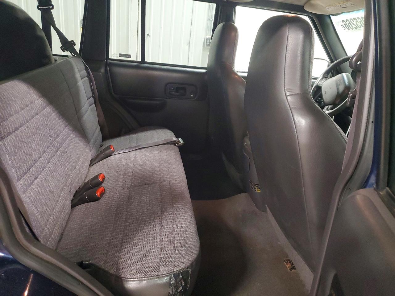 2000 Jeep Cherokee Sport Blue vin: 1J4FF48S9YL141370