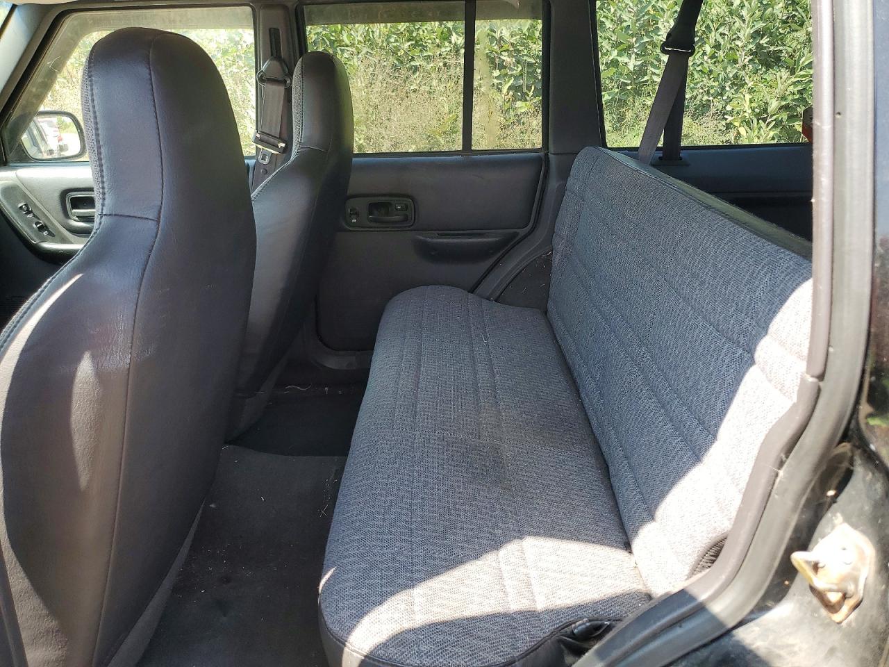 2000 Jeep Cherokee Sport Black vin: 1J4FF48S9YL263467