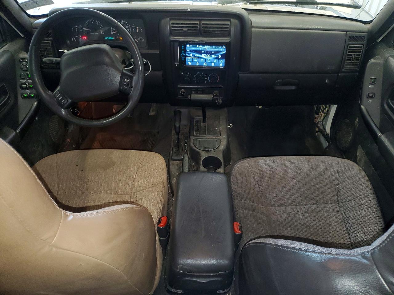 2001 Jeep Cherokee Sport White vin: 1J4FF48SX1L515622