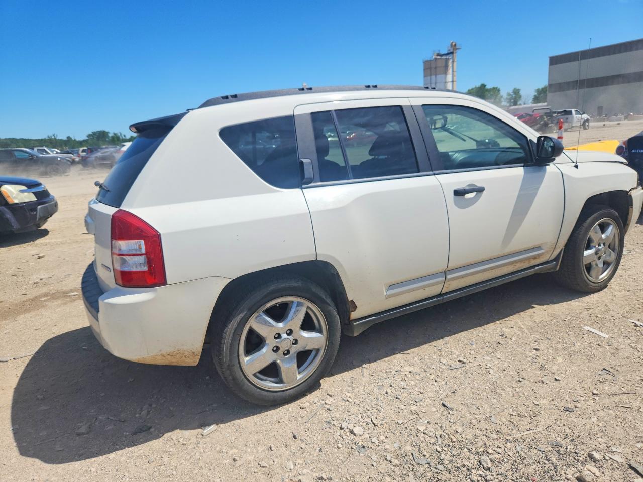 2009 Jeep Compass Limited White vin: 1J4FF57B39D121571