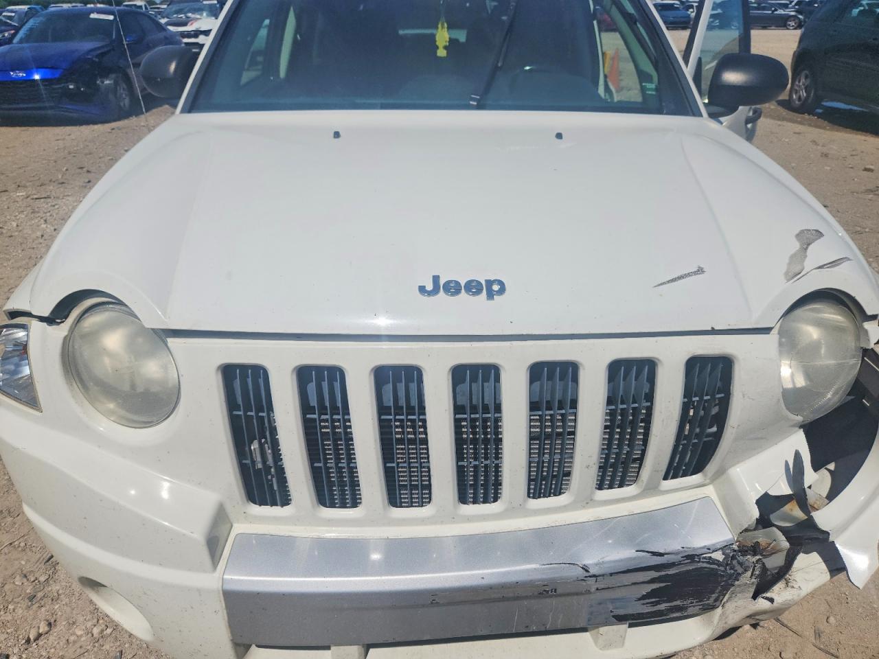 2009 Jeep Compass Limited White vin: 1J4FF57B39D121571