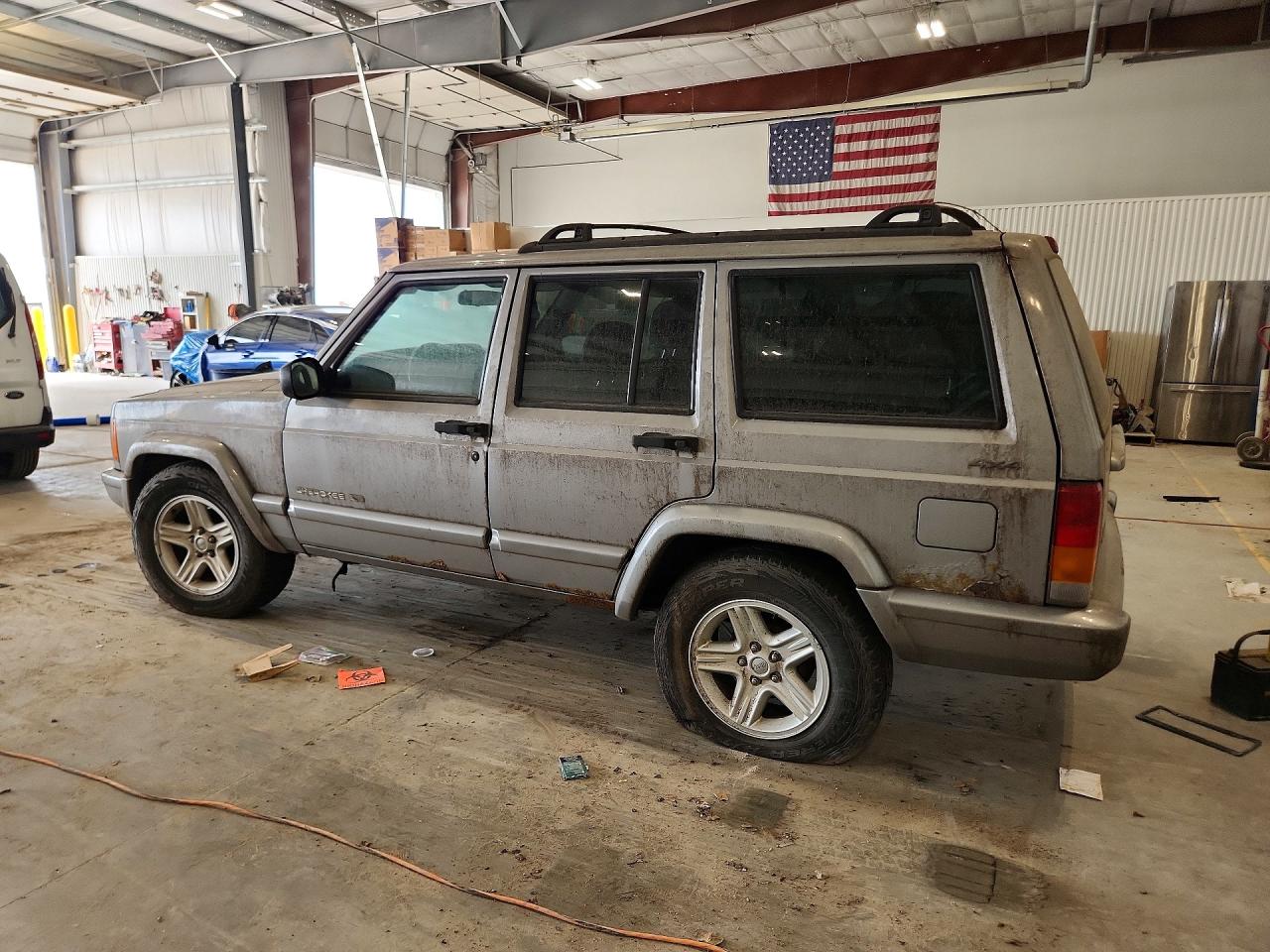 2001 Jeep Cherokee Classic Gray vin: 1J4FF58S11L540544
