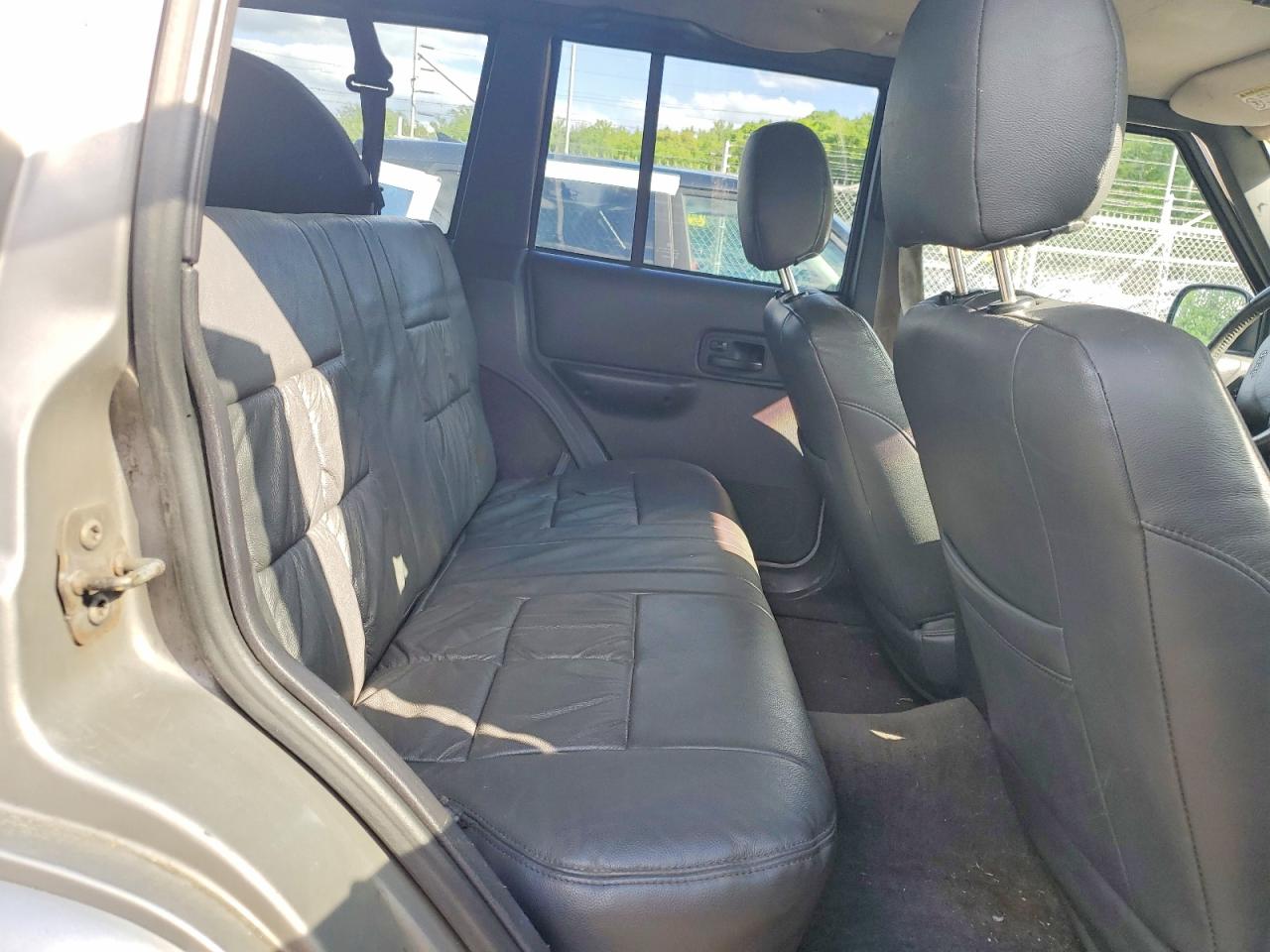 2001 Jeep Cherokee Classic Silver vin: 1J4FF58S21L608074