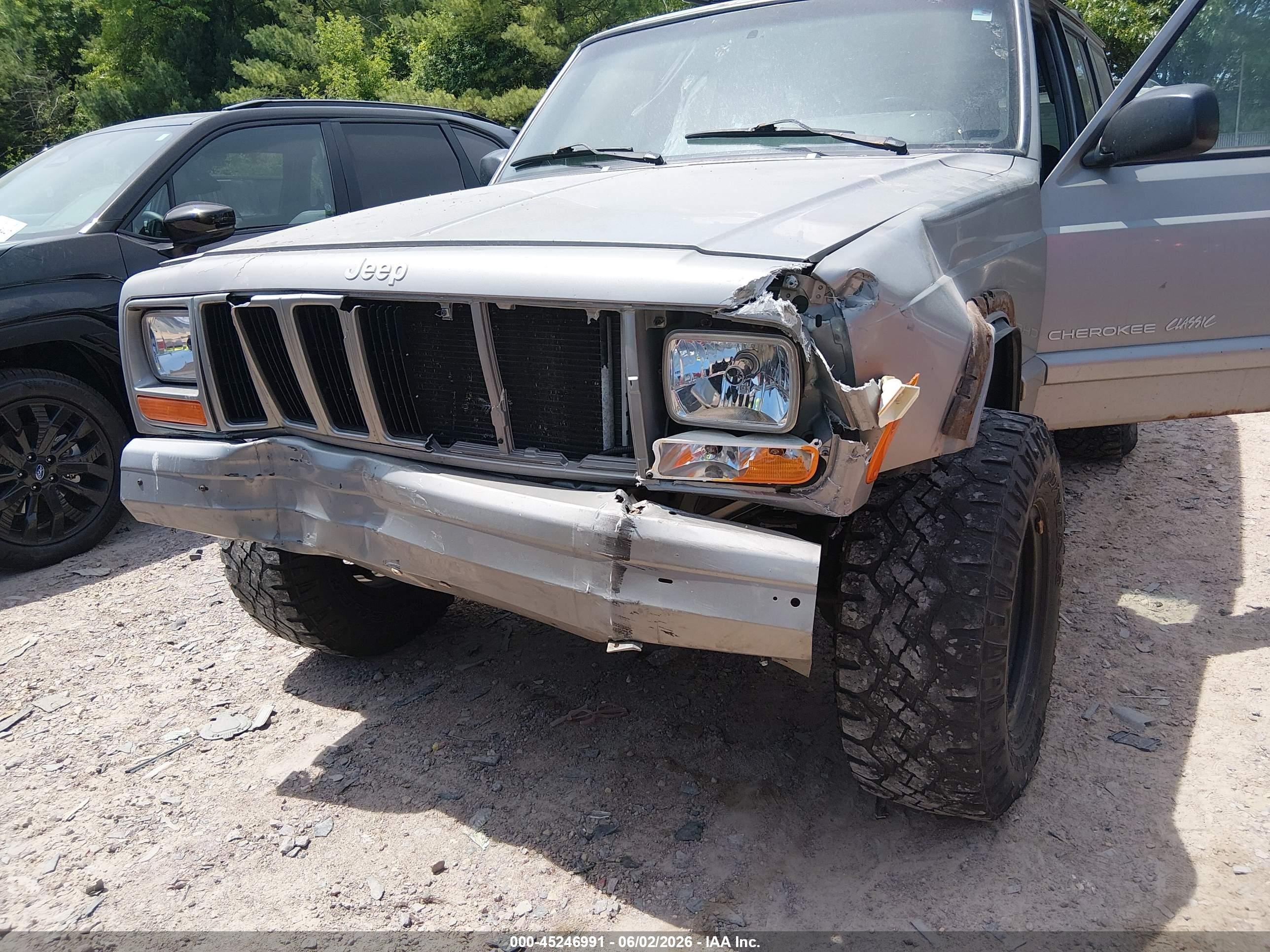 2000 Jeep Cherokee Classic Gray vin: 1J4FF58S4YL194273