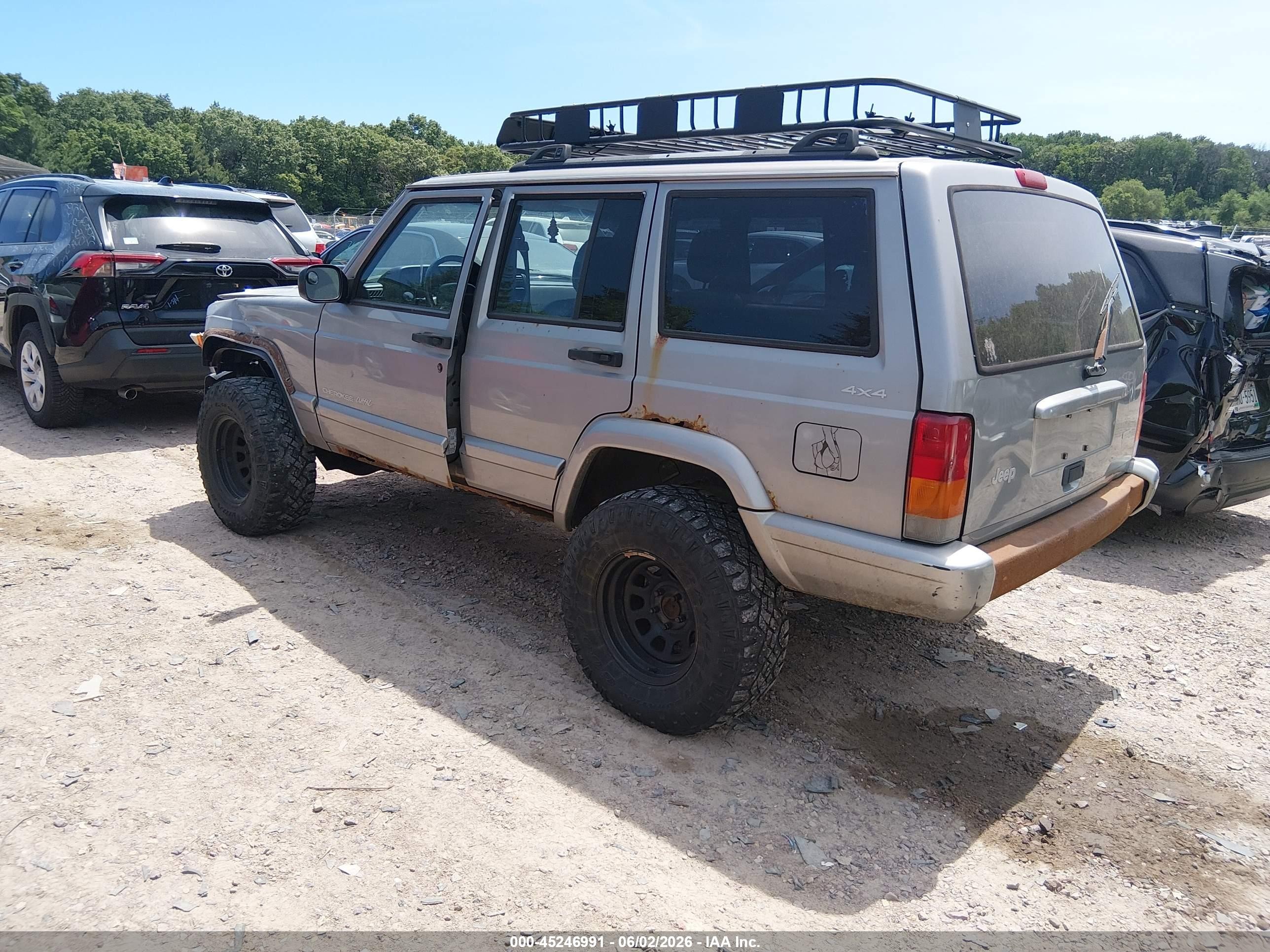 2000 Jeep Cherokee Classic Gray vin: 1J4FF58S4YL194273