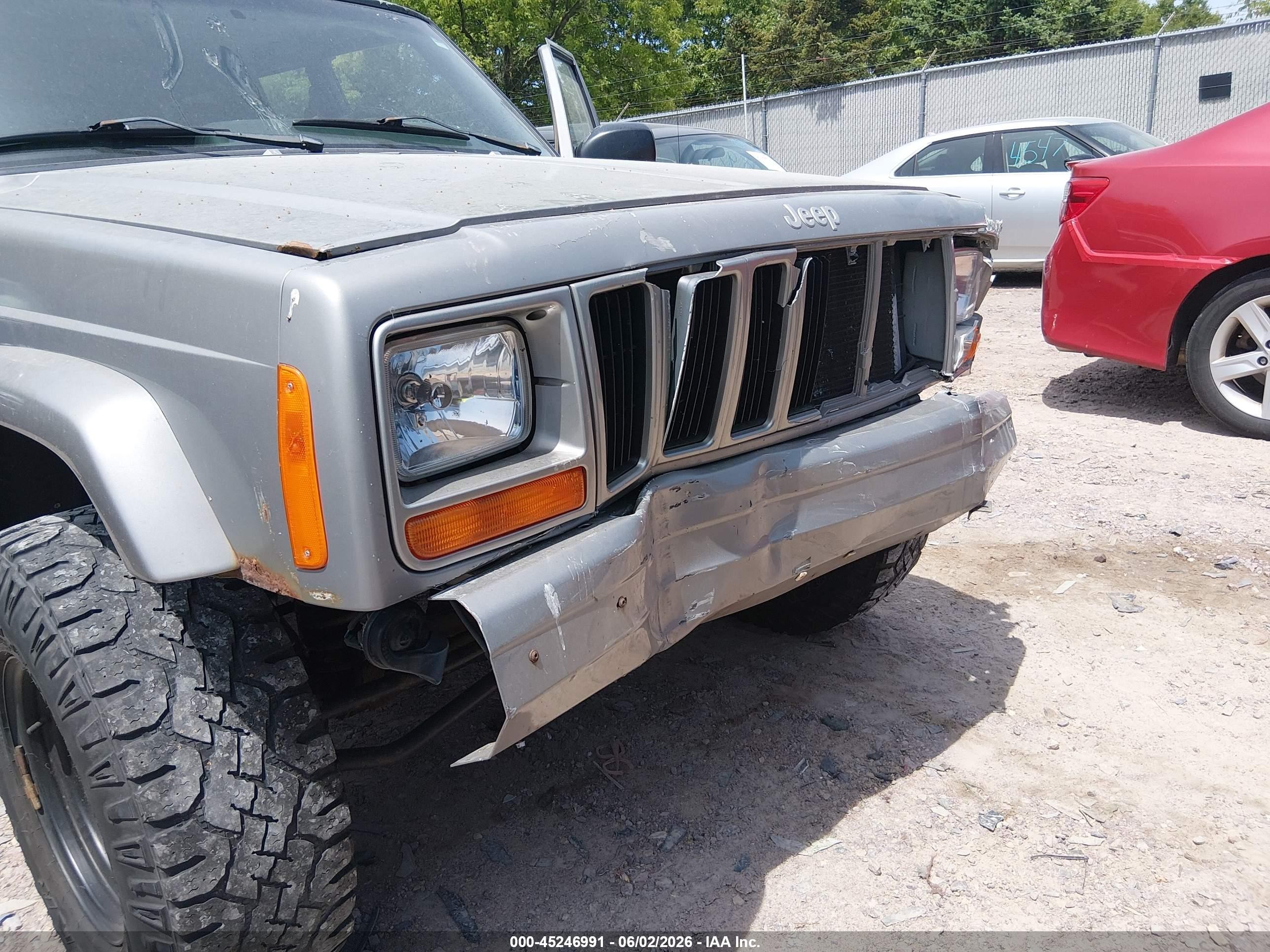 2000 Jeep Cherokee Classic Gray vin: 1J4FF58S4YL194273