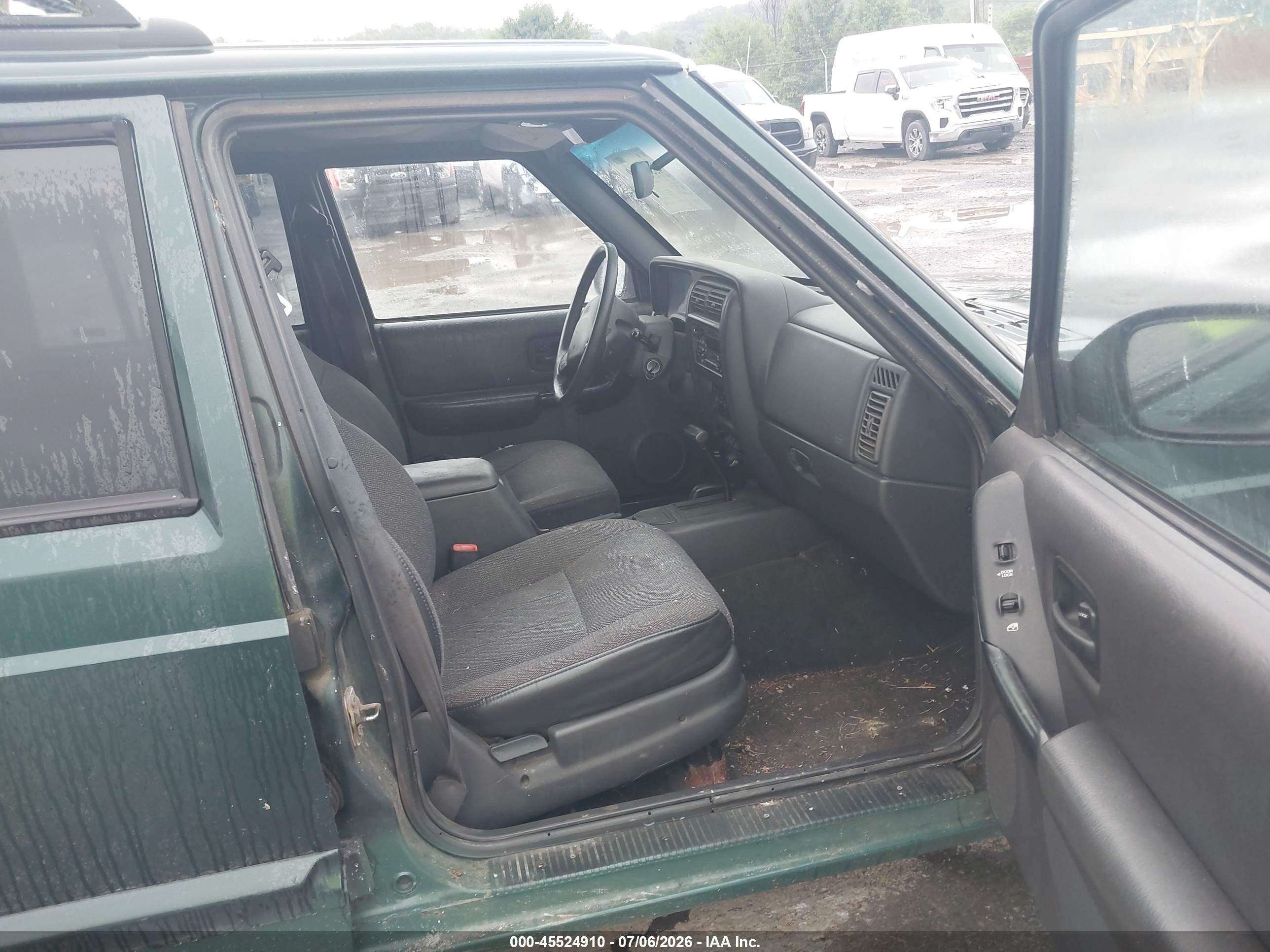 2000 Jeep Cherokee Classic Green vin: 1J4FF58S4YL250664