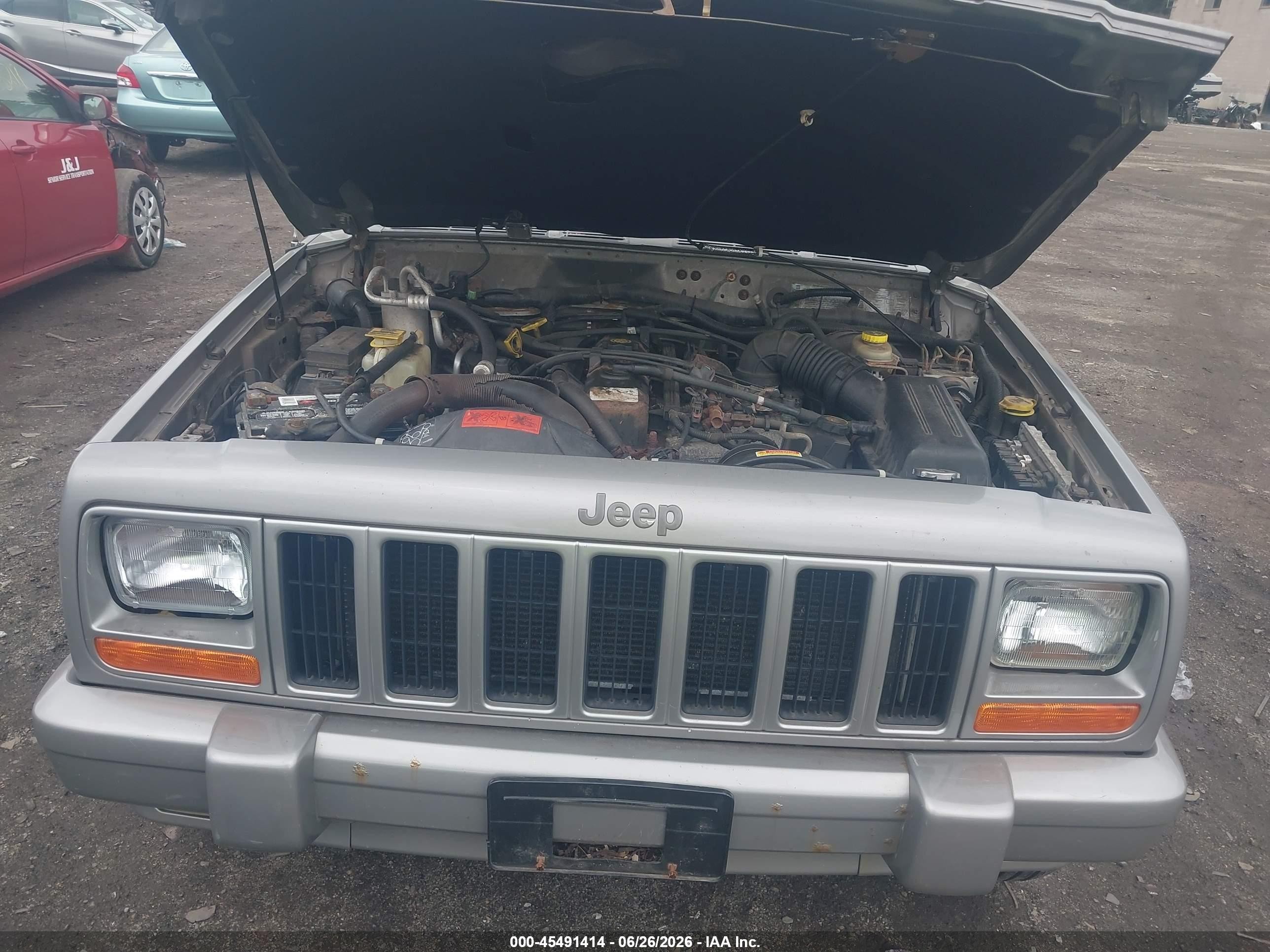 2001 Jeep Cherokee Limited/sport Silver vin: 1J4FF58S71L613531