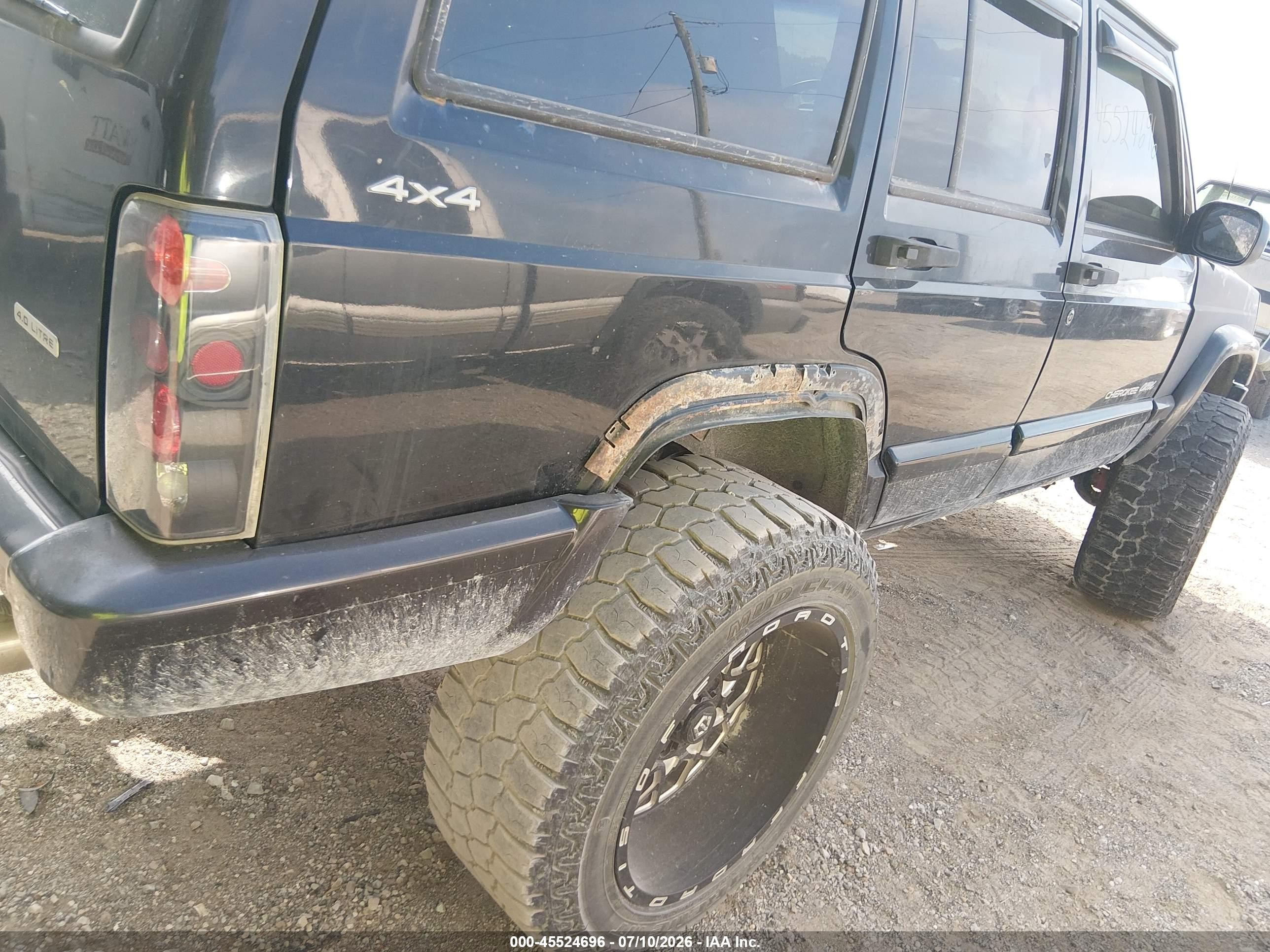 2000 Jeep Cherokee Classic Black vin: 1J4FF58S7YL230960