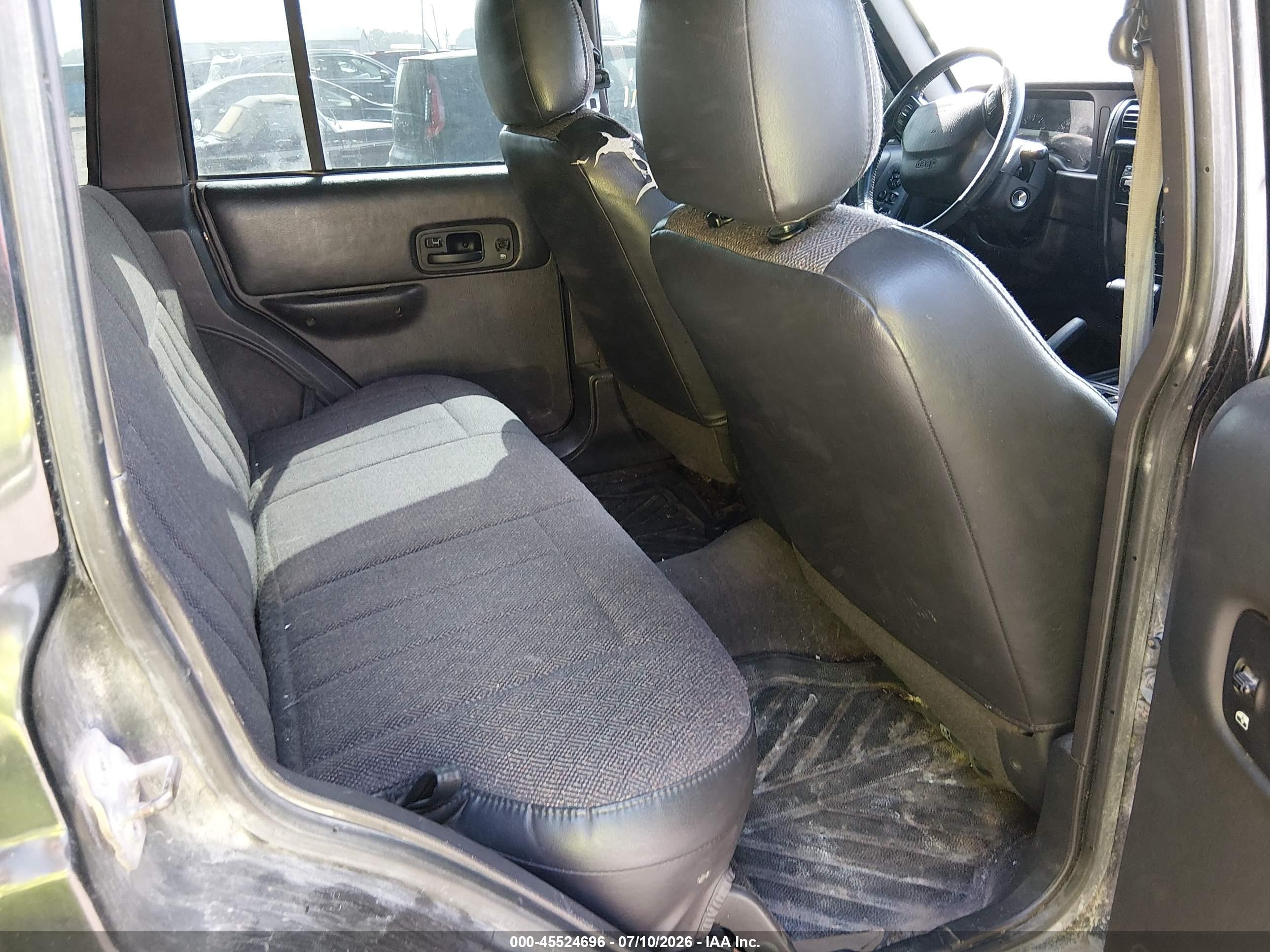 2000 Jeep Cherokee Classic Black vin: 1J4FF58S7YL230960