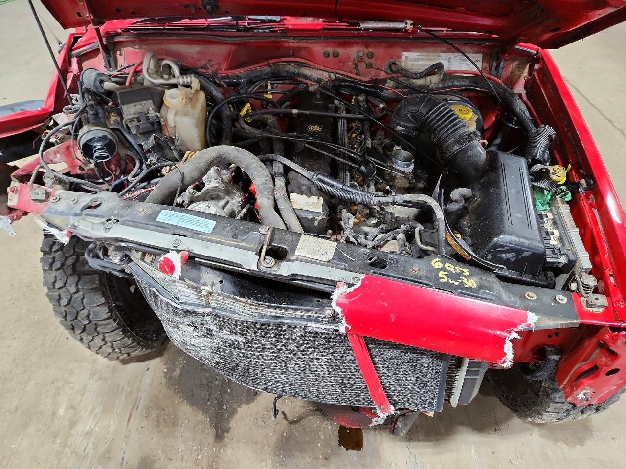2001 Jeep Cherokee Classic Red vin: 1J4FF58S81L594035