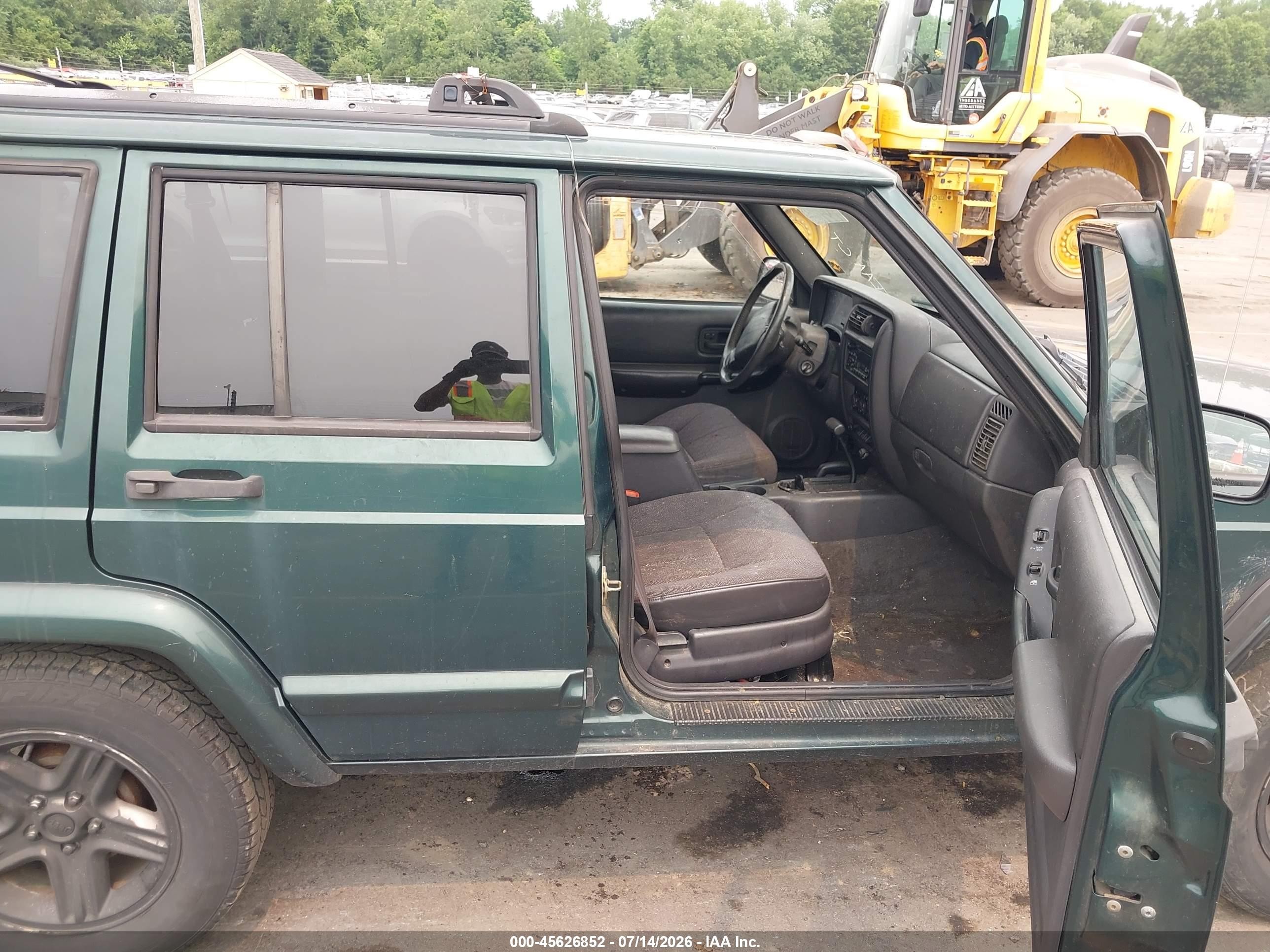 2000 Jeep Cherokee Classic Green vin: 1J4FF58S8YL199007