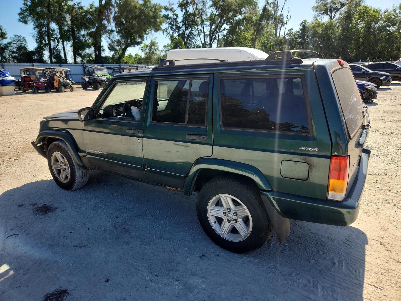 2001 Jeep Cherokee Classic Green vin: 1J4FF58SX1L621476