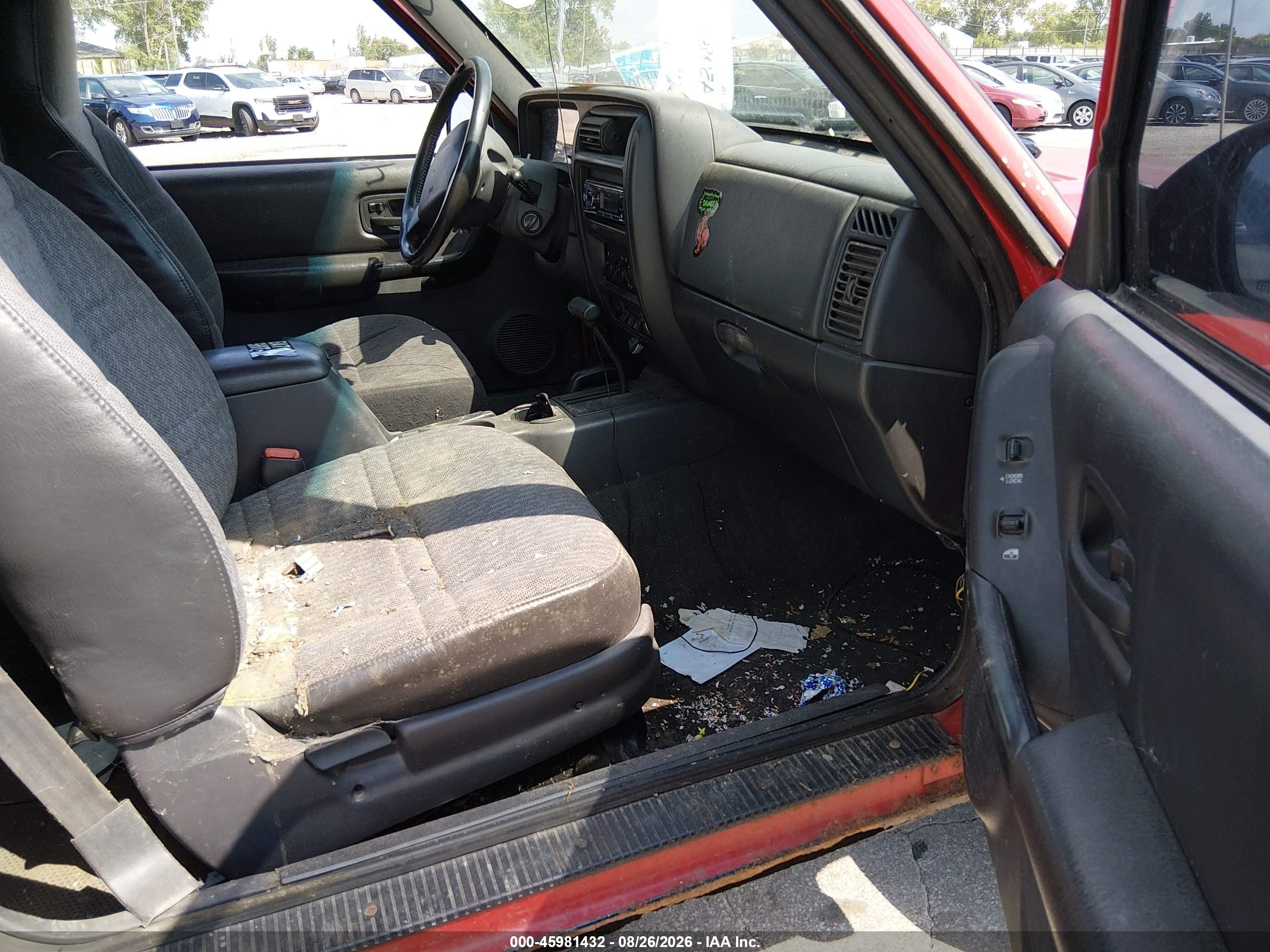 1999 Jeep Cherokee Sport Red vin: 1J4FF67S6XL556822
