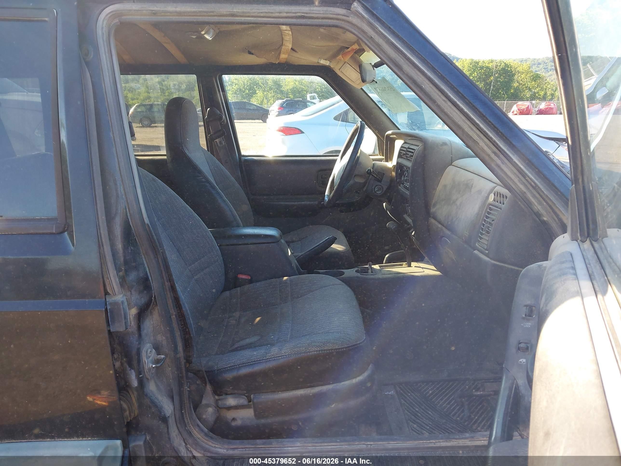 1999 Jeep Cherokee Classic/sport Черный vin: 1J4FF68S0XL586459