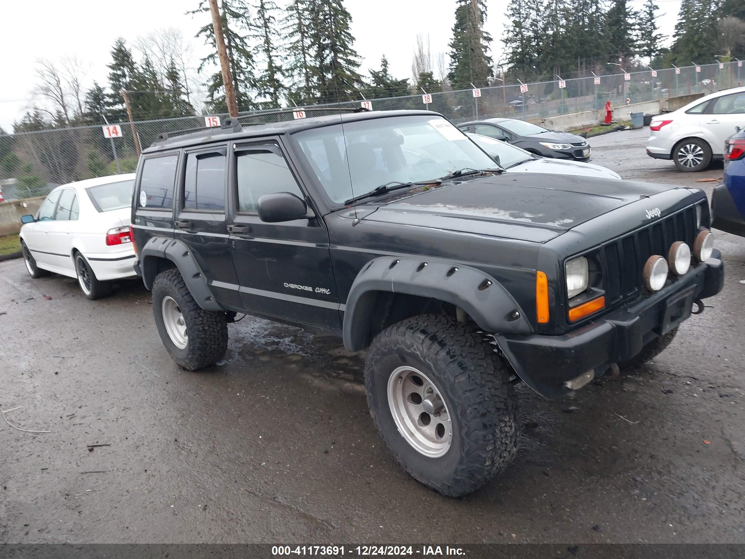 Price & History 1999 Jeep Cherokee Classic/sport 4.0l I-6 190hp