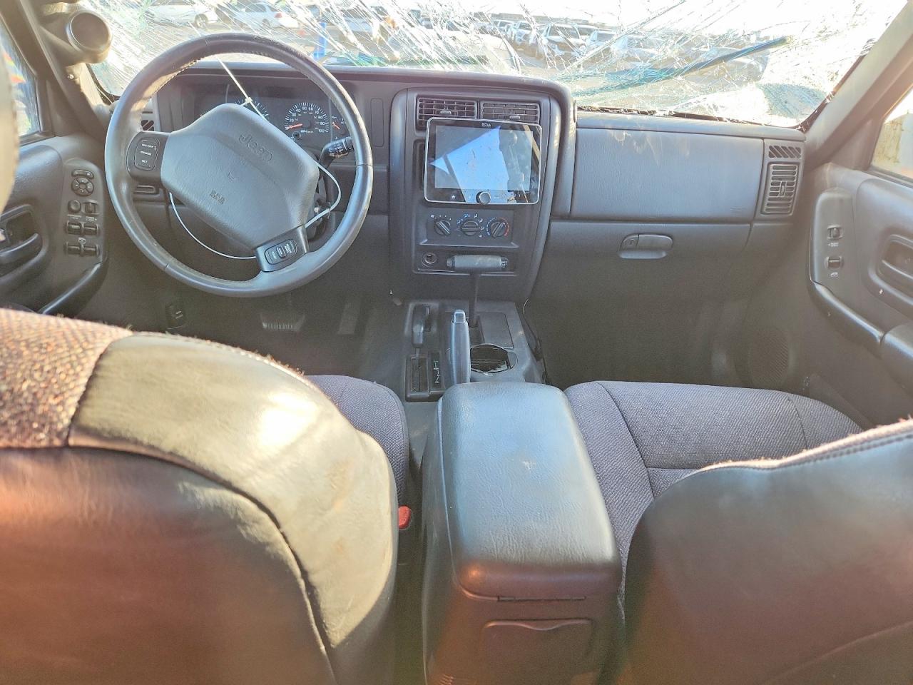 1999 Jeep Cherokee Sport Gray vin: 1J4FF68S0XL615572