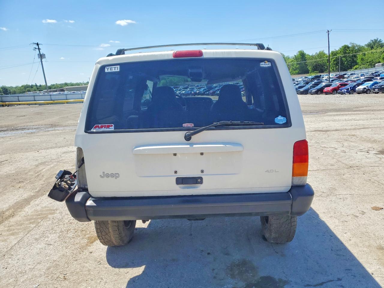 1999 Jeep Cherokee Sport White vin: 1J4FF68S9XL521111