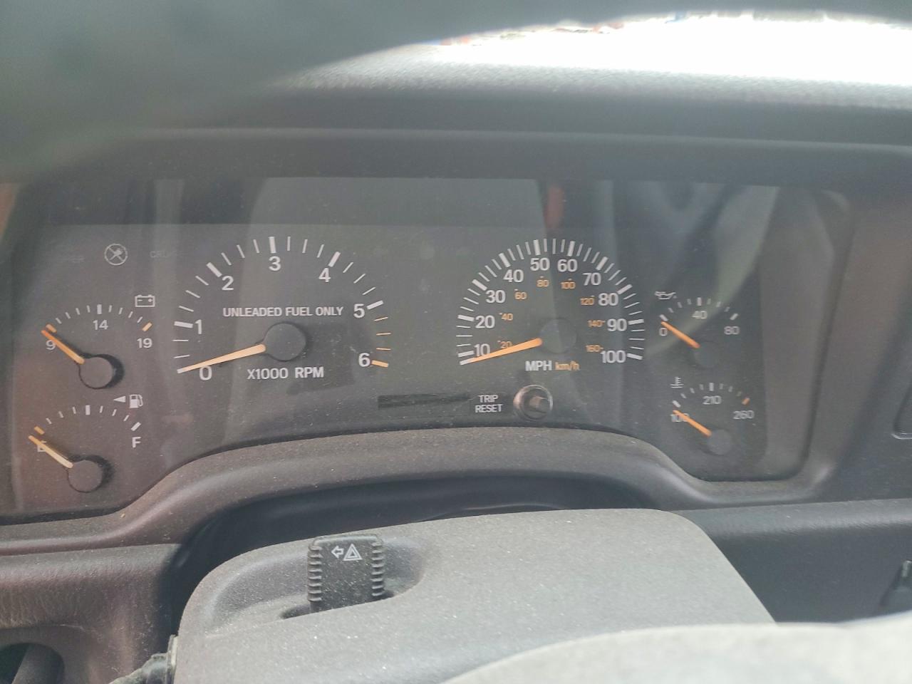 1999 Jeep Cherokee Sport White vin: 1J4FF68S9XL677827
