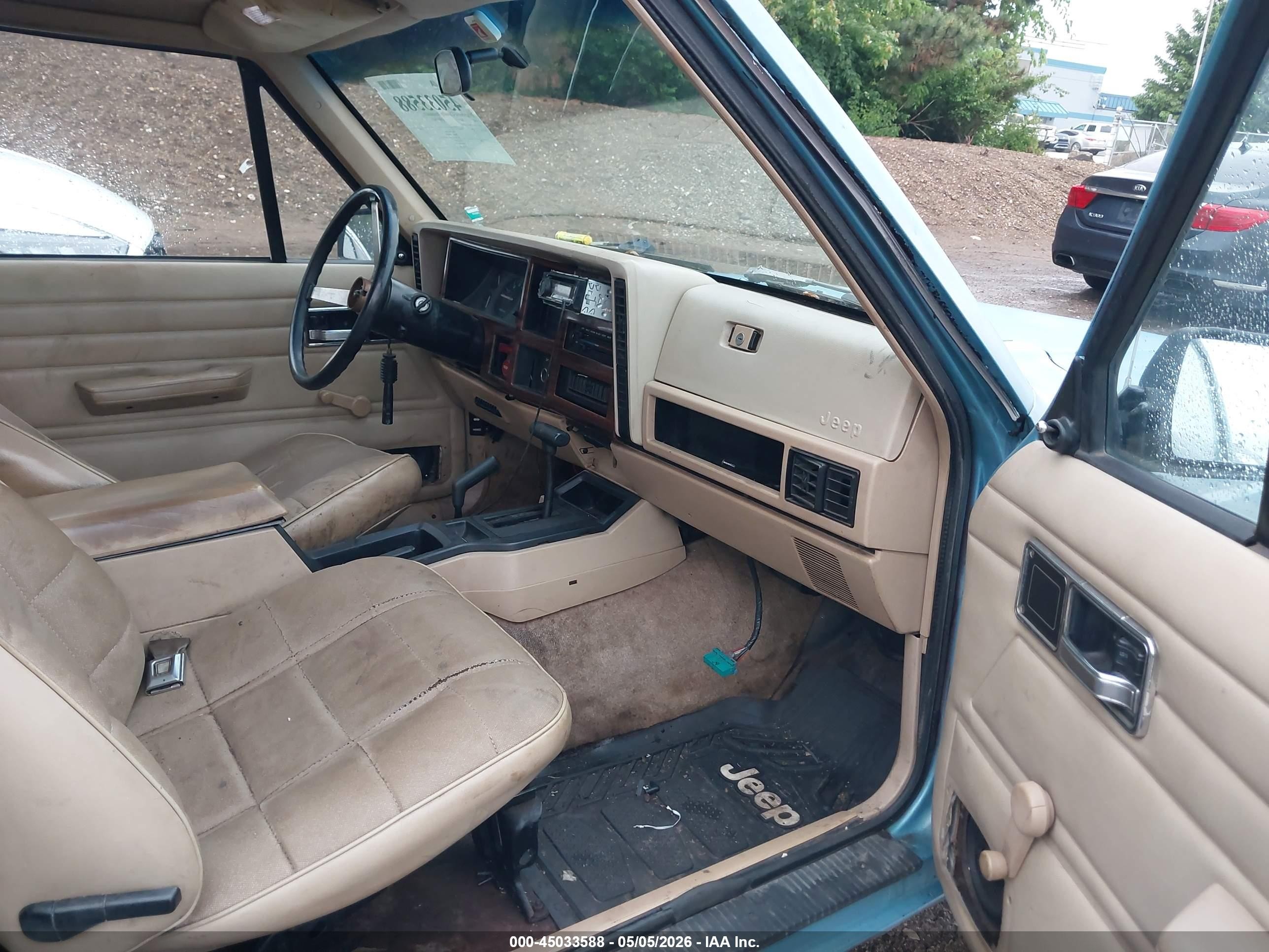 1992 Jeep Cherokee   Light Blue vin: 1J4FJ27S0NL230745