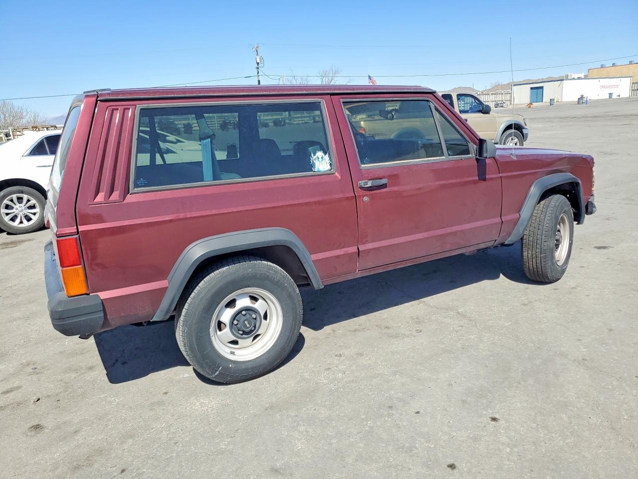 1993 Jeep Cherokee Maroon vin: 1J4FJ27S4PL562416