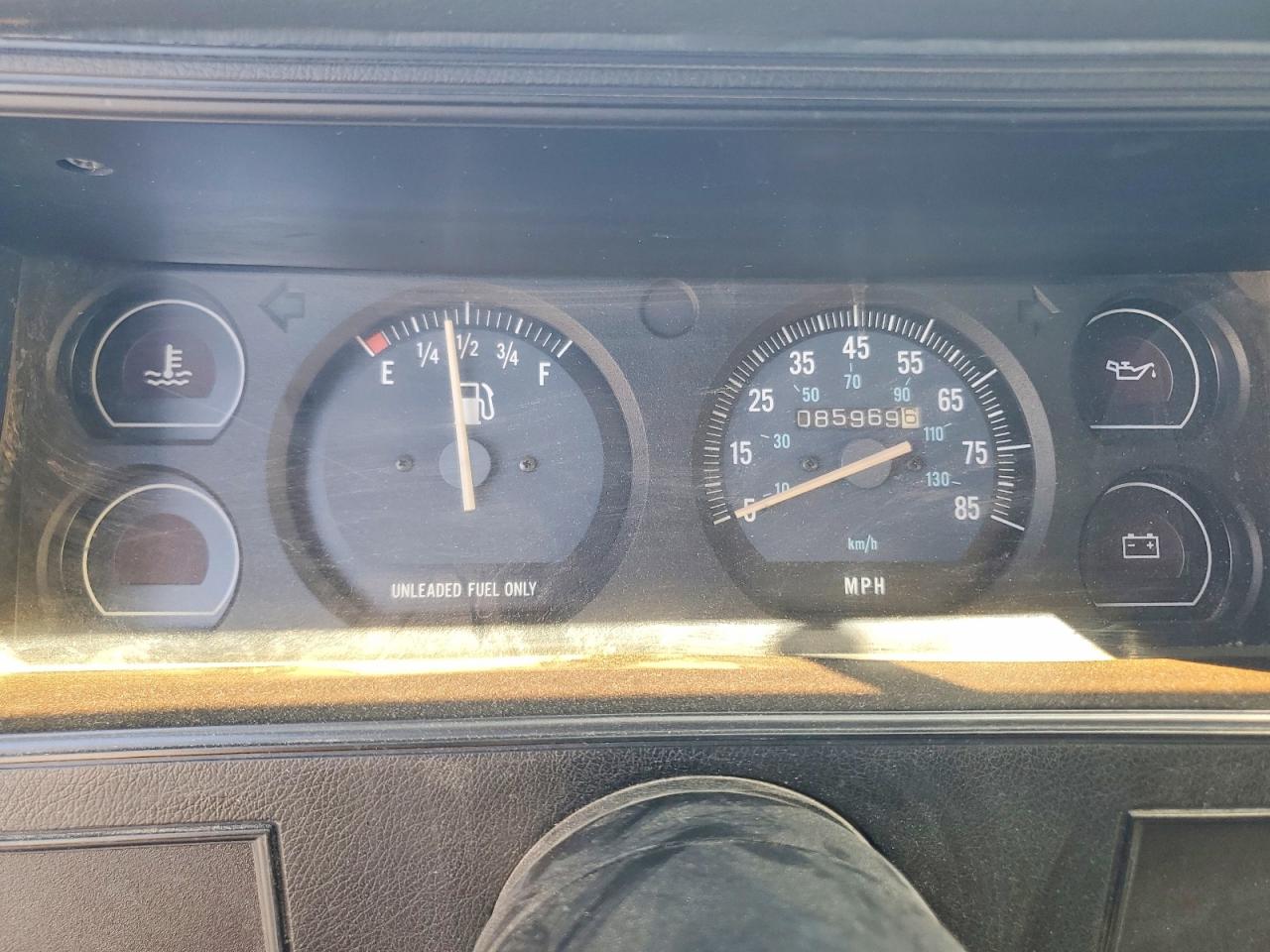 1993 Jeep Cherokee Maroon vin: 1J4FJ27S4PL562416