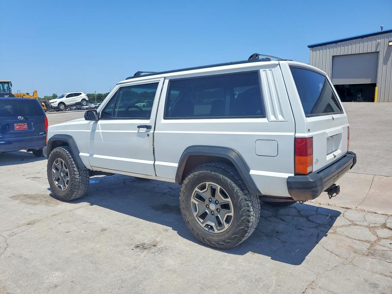 1996 Jeep Cherokee Se Белый vin: 1J4FJ27S7TL257566
