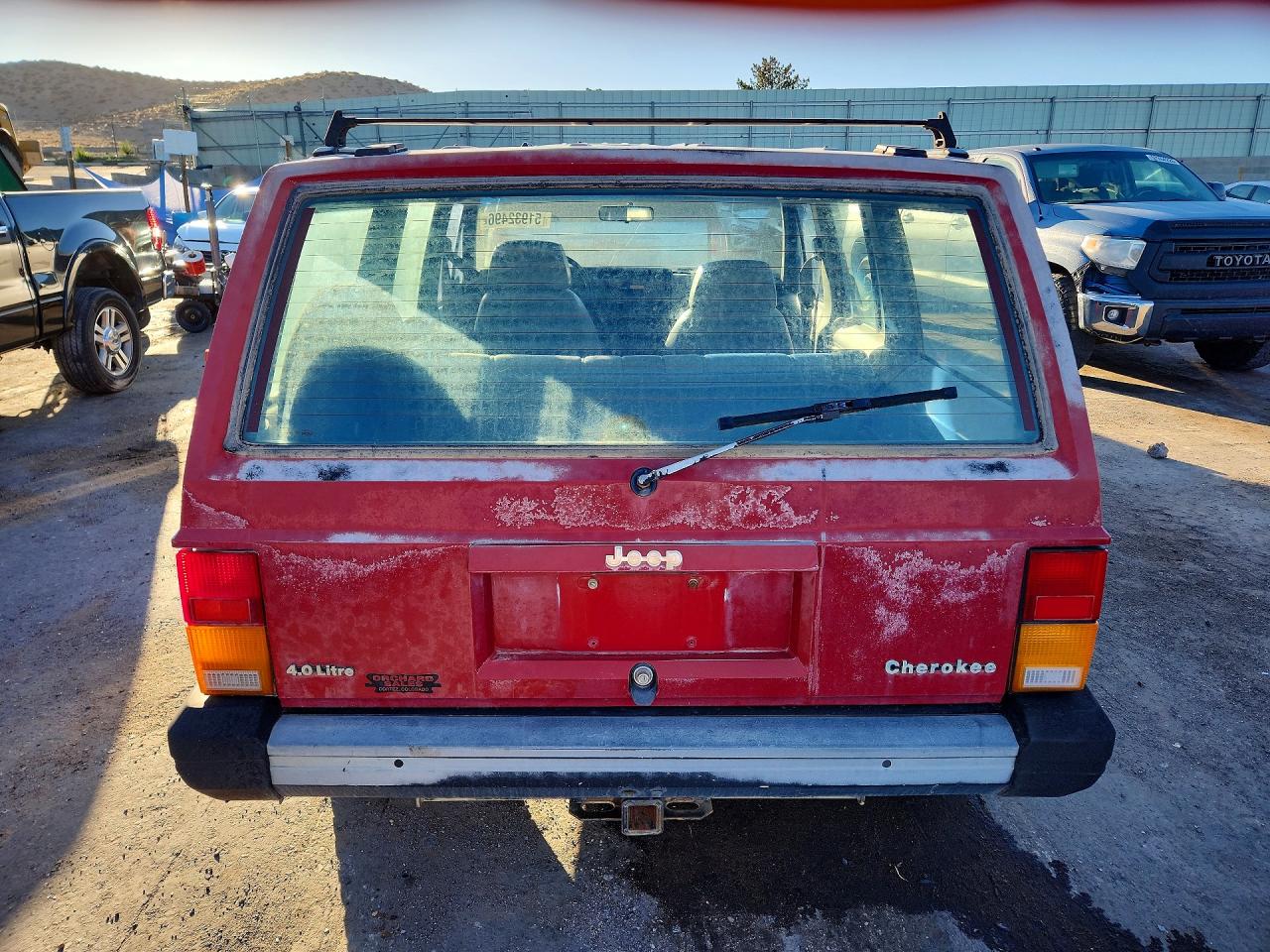 1989 Jeep Cherokee Orange vin: 1J4FJ28L9KL540279