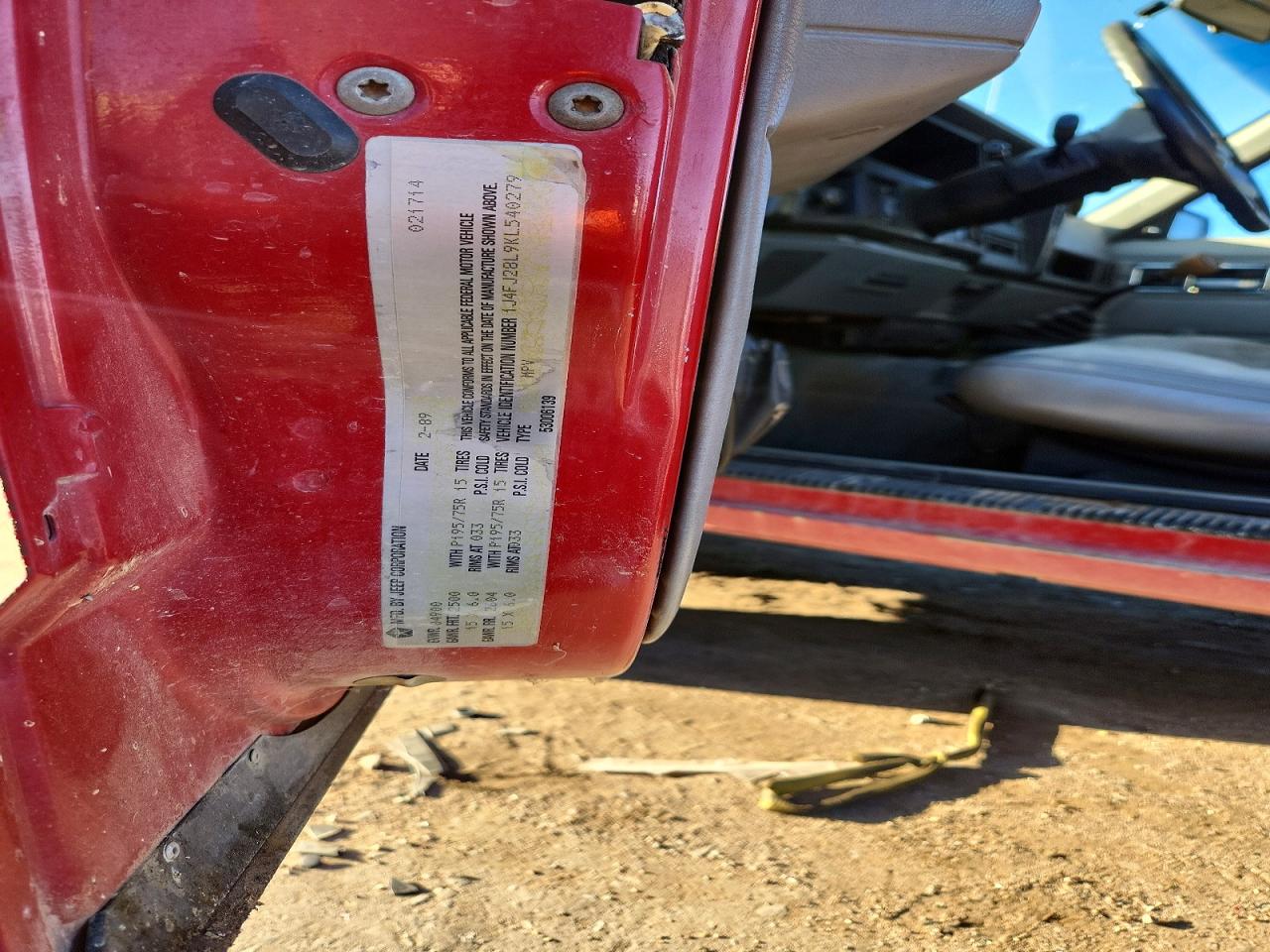 1989 Jeep Cherokee Orange vin: 1J4FJ28L9KL540279