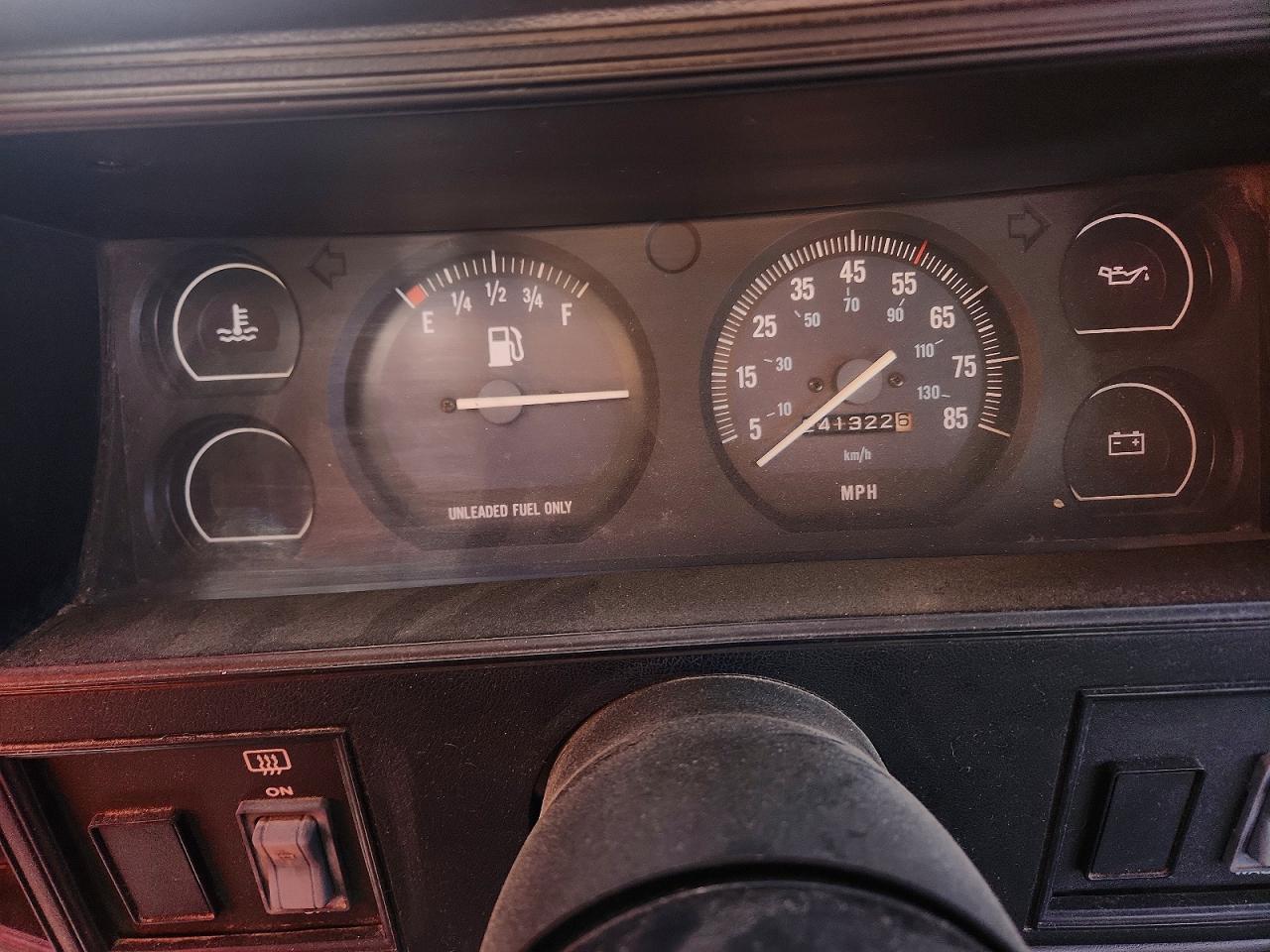 1989 Jeep Cherokee Orange vin: 1J4FJ28L9KL540279