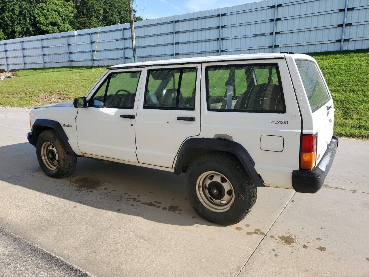 1993 Jeep Cherokee White vin: 1J4FJ28S1PL612235