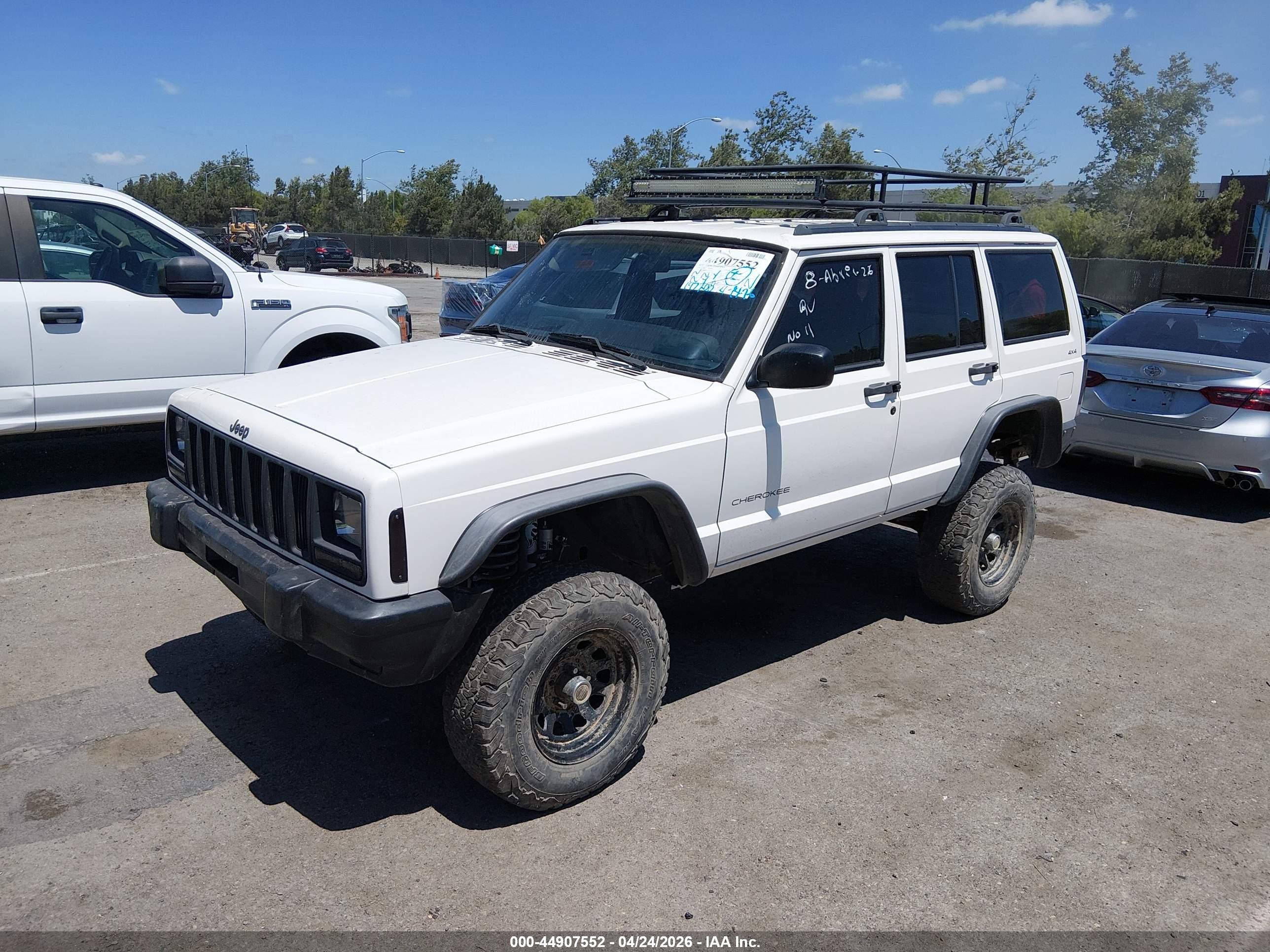 1998 Jeep Cherokee Se Белый vin: 1J4FJ28S4WL221157