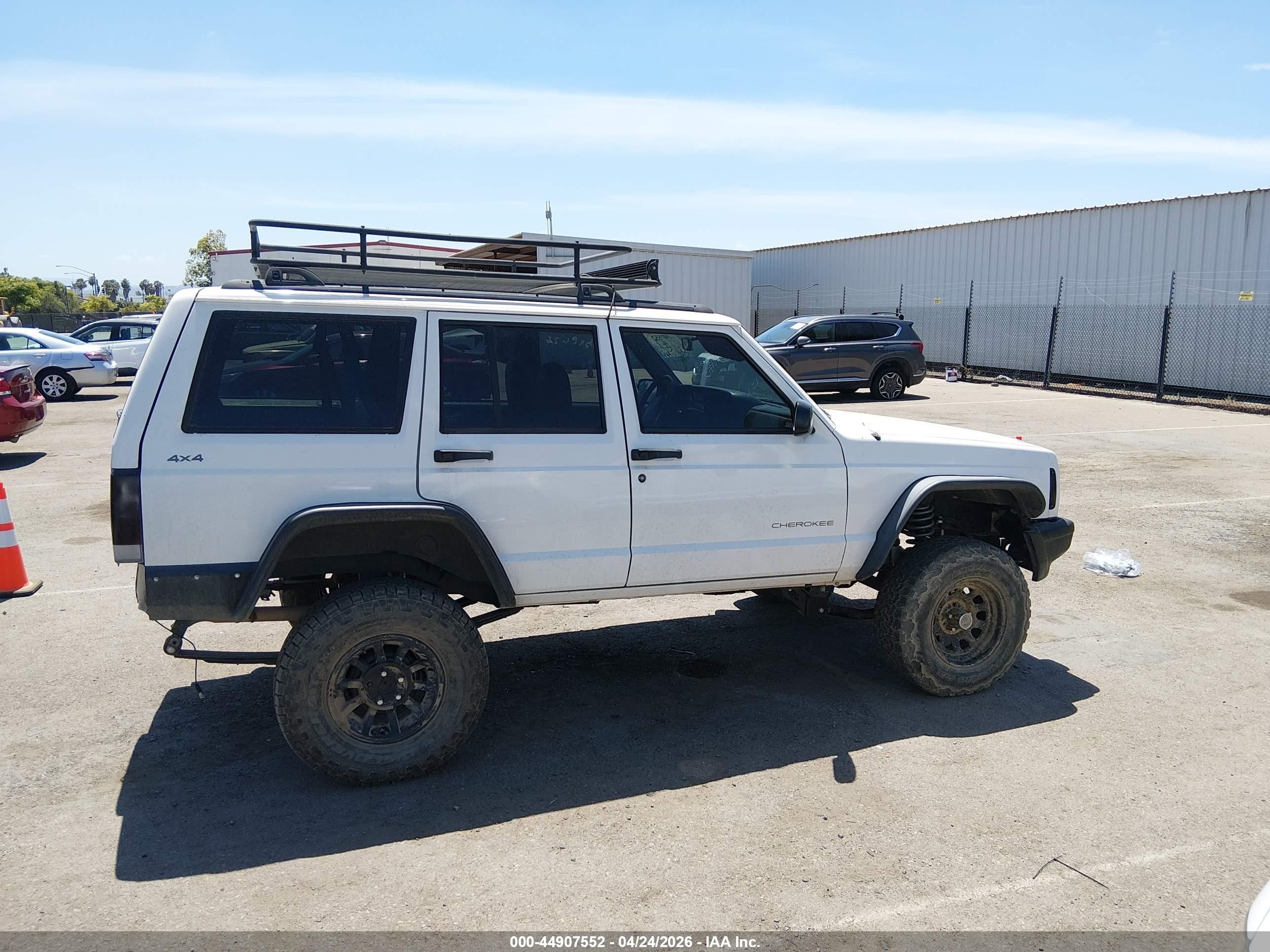 1998 Jeep Cherokee Se Белый vin: 1J4FJ28S4WL221157