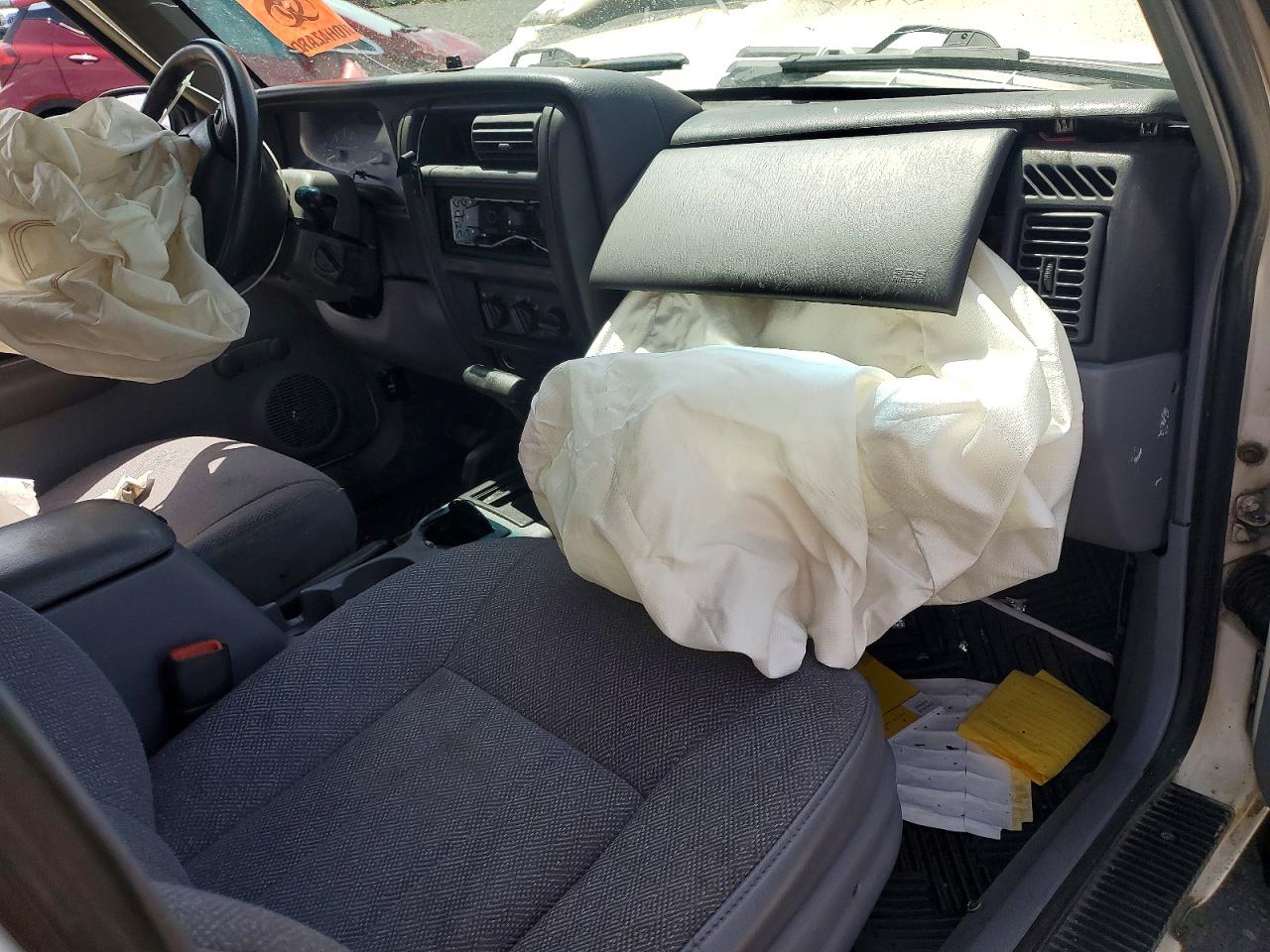 1997 Jeep Cherokee Se White vin: 1J4FJ28S7VL594207