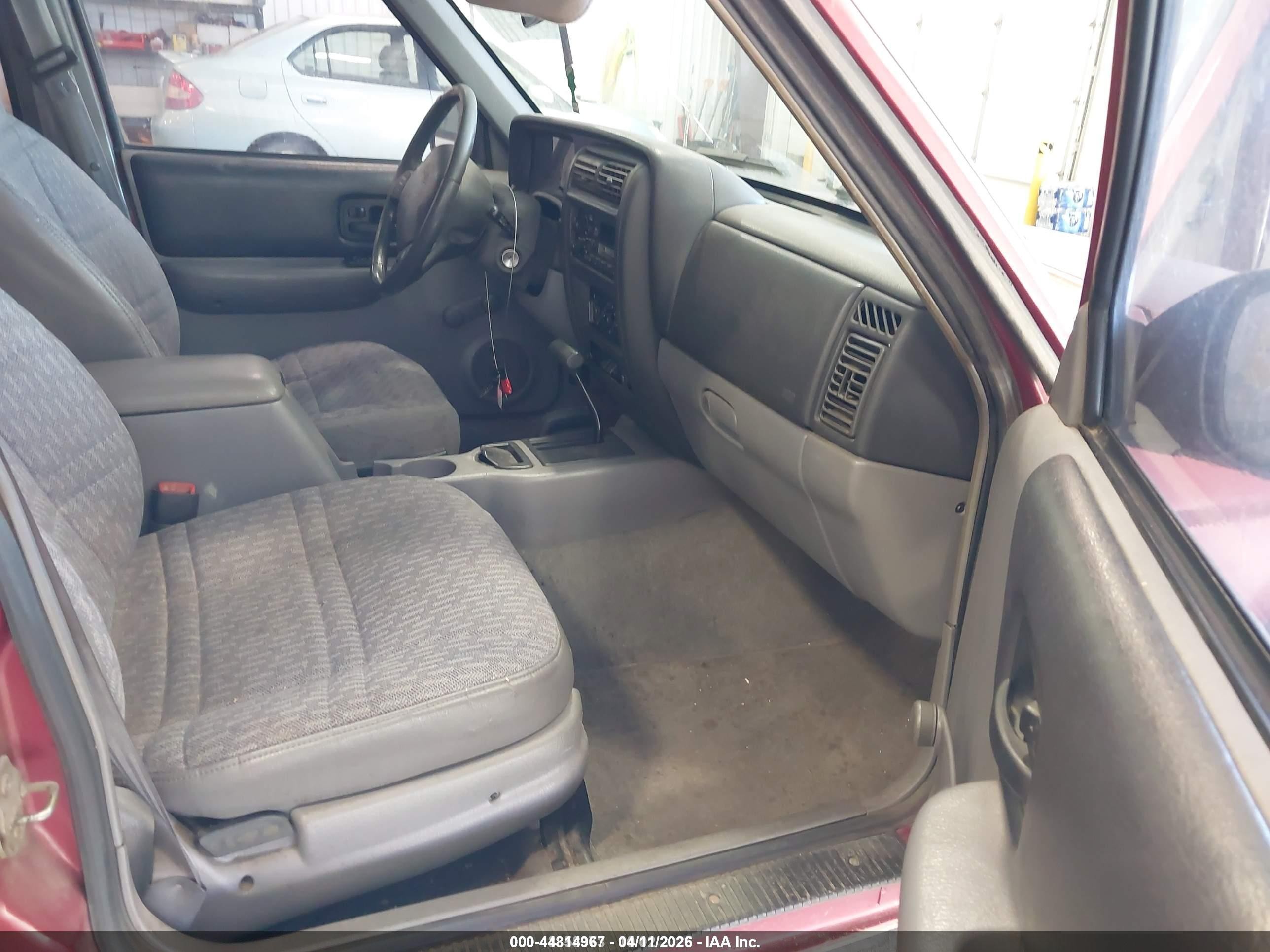 1998 Jeep Cherokee Se Red vin: 1J4FJ28S8WL169788