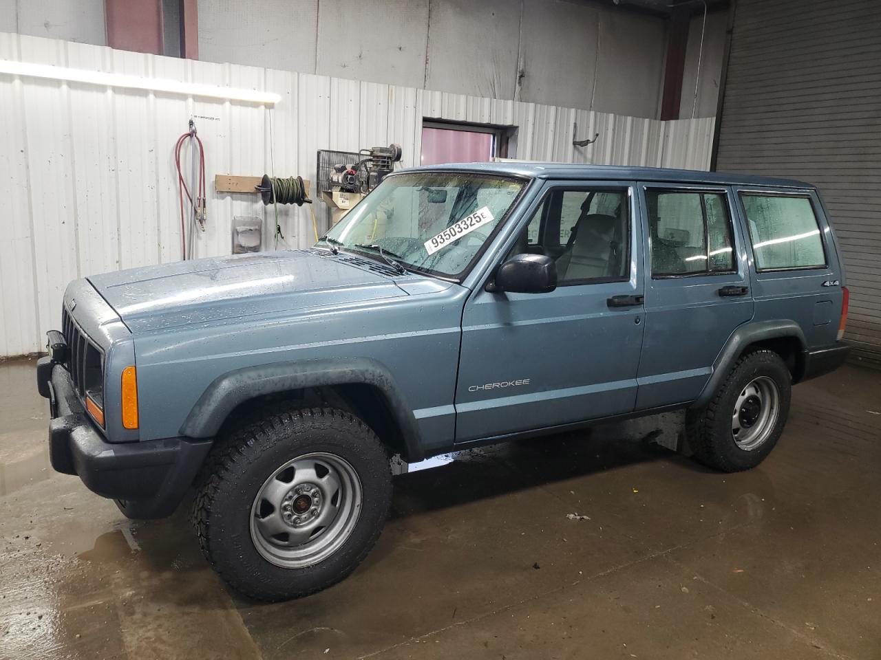 1J4FJ28S8WL240181