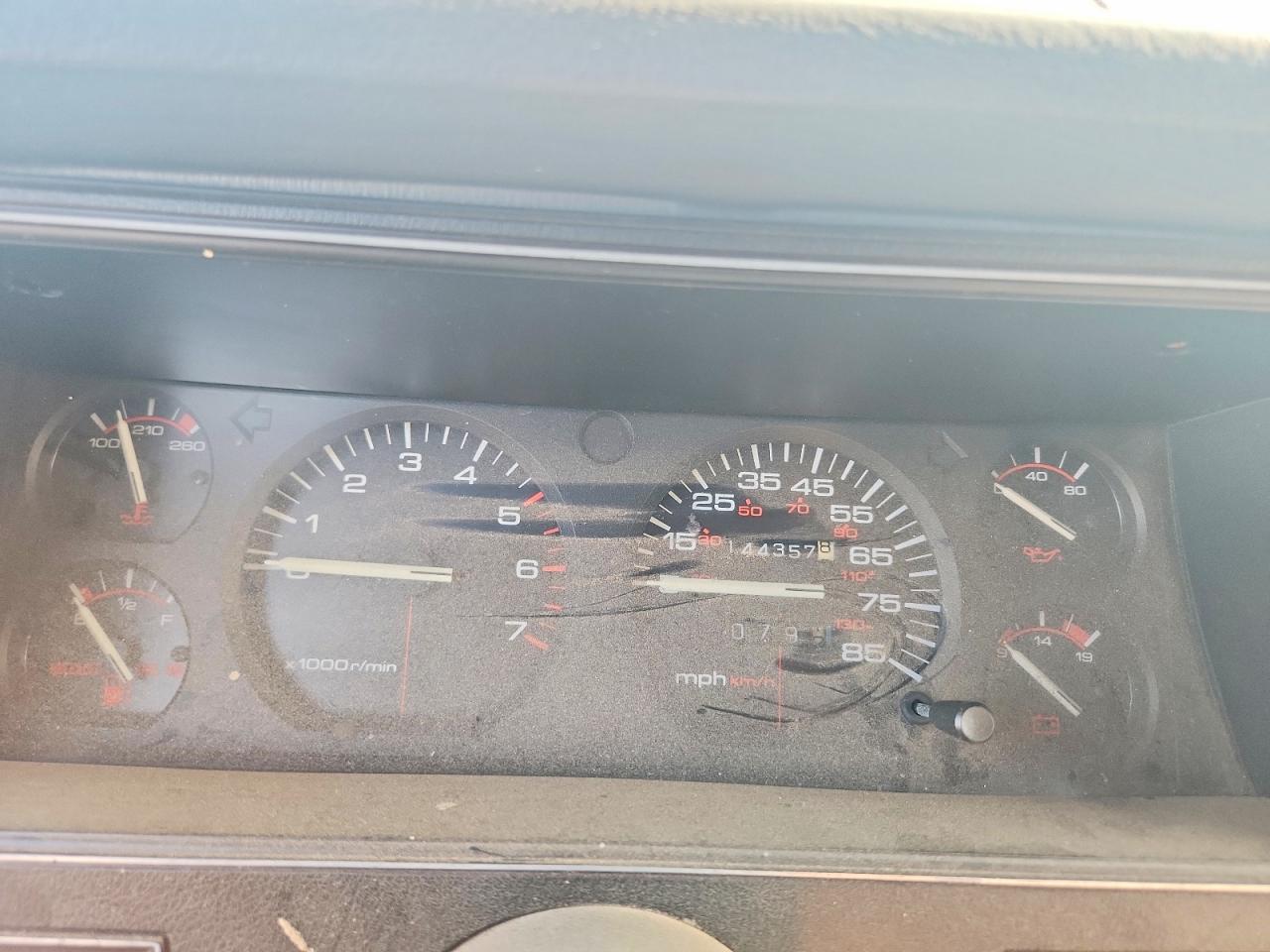 1990 Jeep Cherokee Pioneer Красный vin: 1J4FJ38L5LL279028