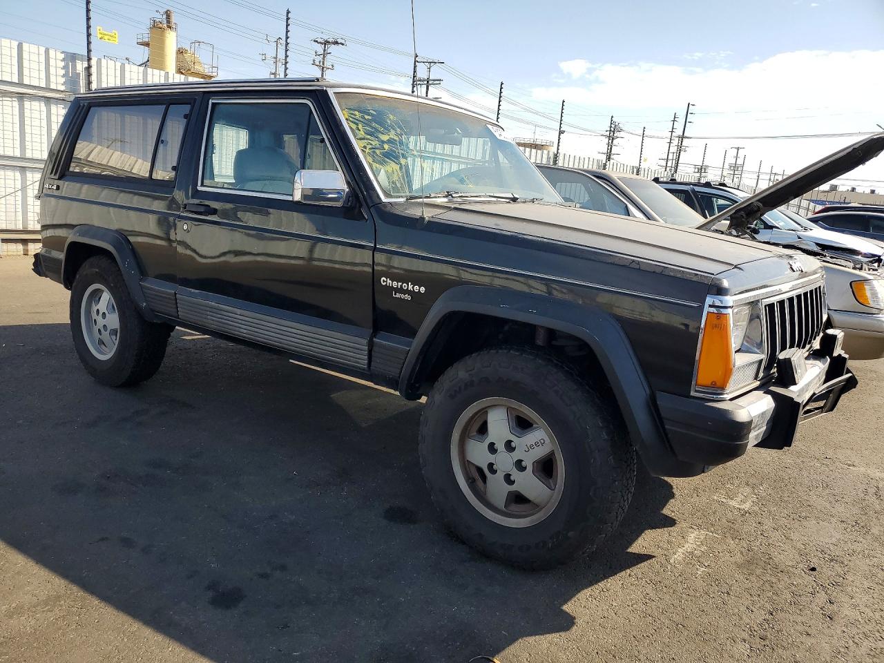 1990 Jeep Cherokee Laredo Black vin: 1J4FJ57L0LL286627