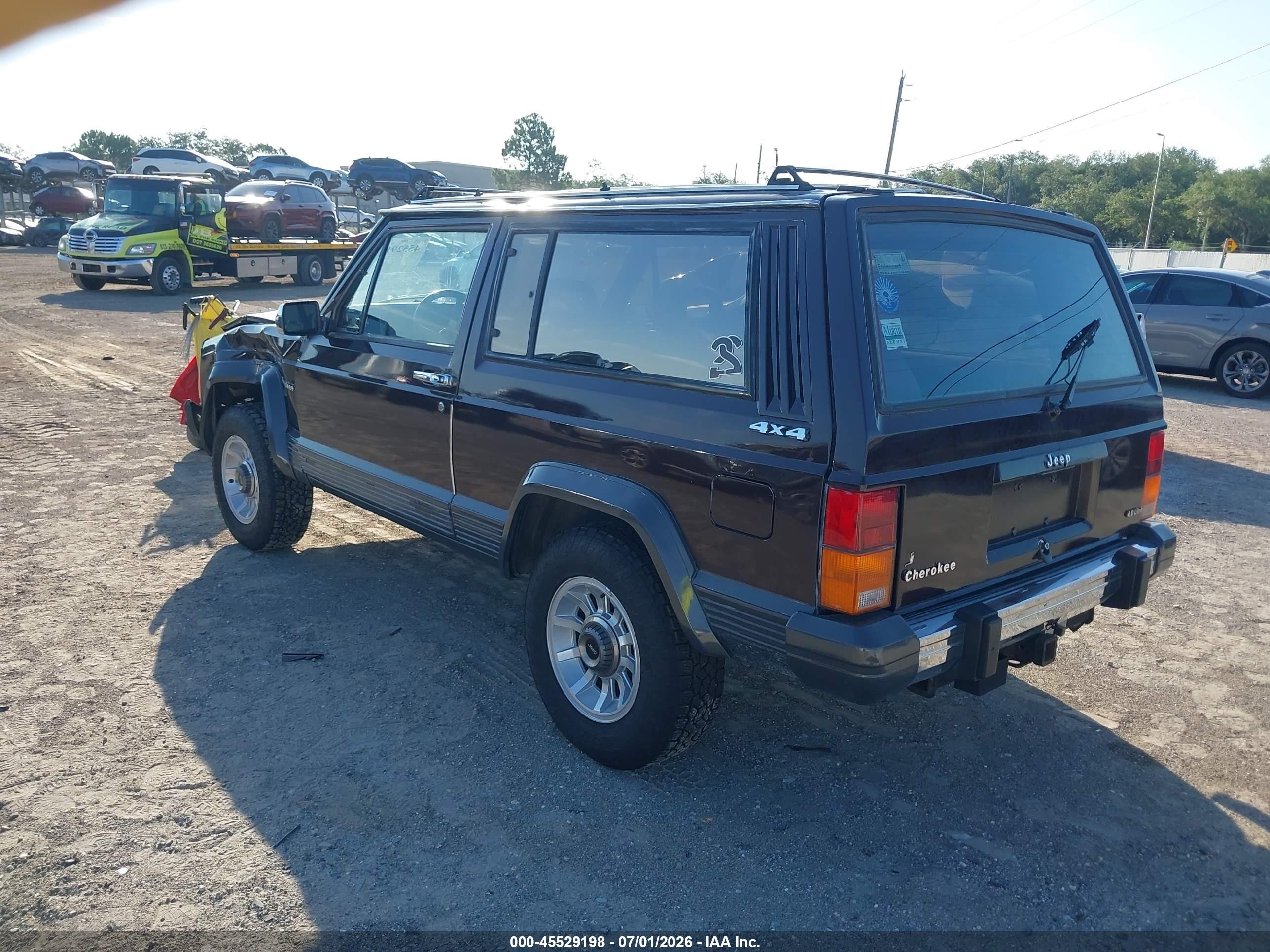 1989 Jeep Cherokee Laredo Burgundy vin: 1J4FJ57LXKL596668