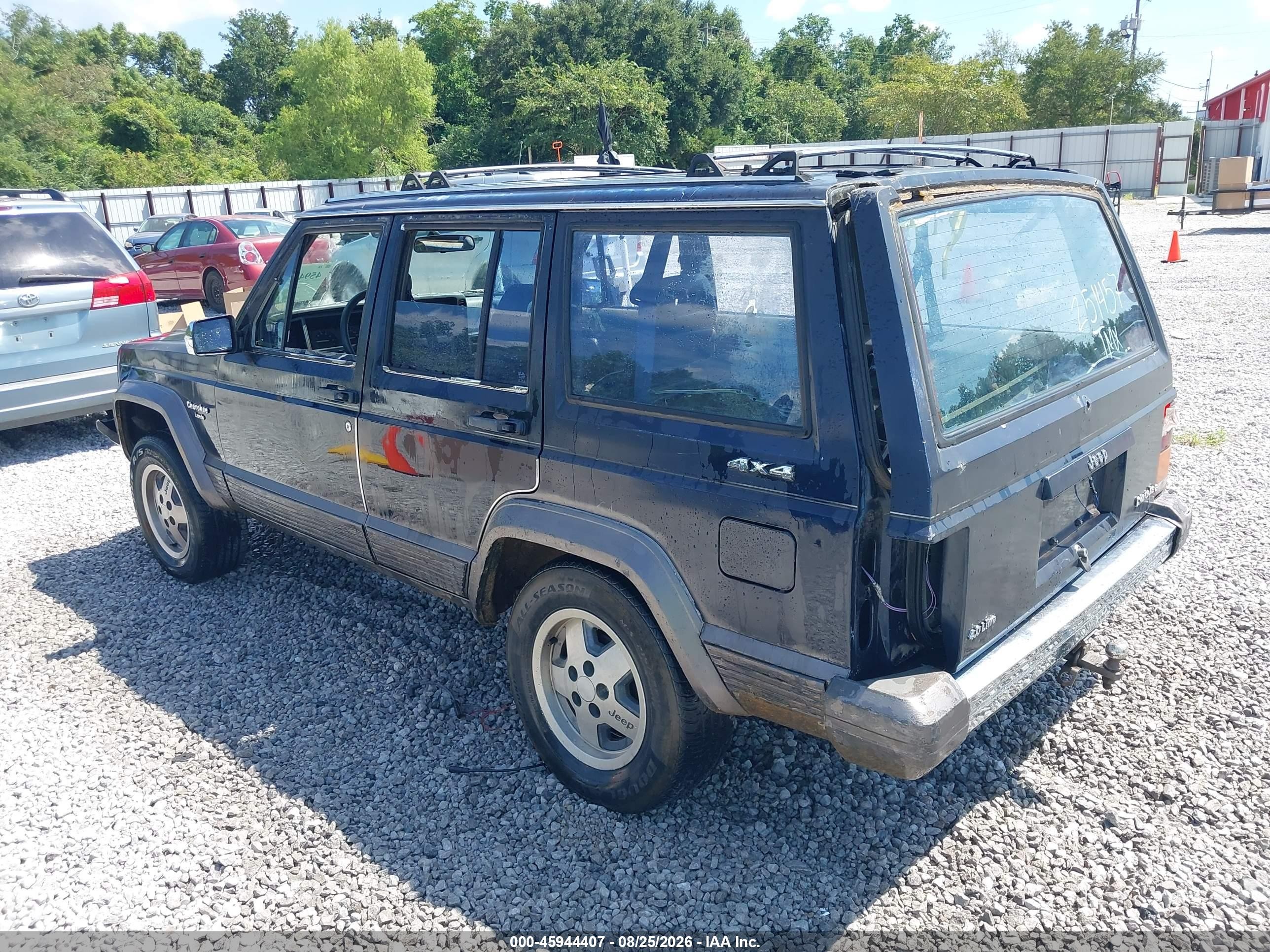 1990 Jeep Cherokee Laredo Black vin: 1J4FJ58L4LL251457