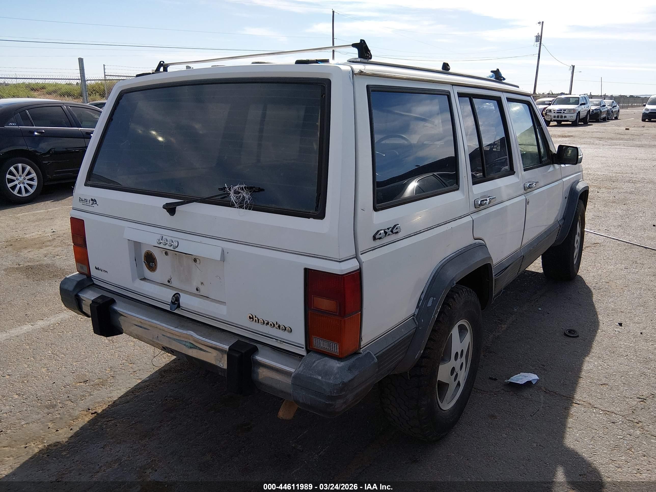 1989 Jeep Cherokee Laredo Белый vin: 1J4FJ58L9KL430303