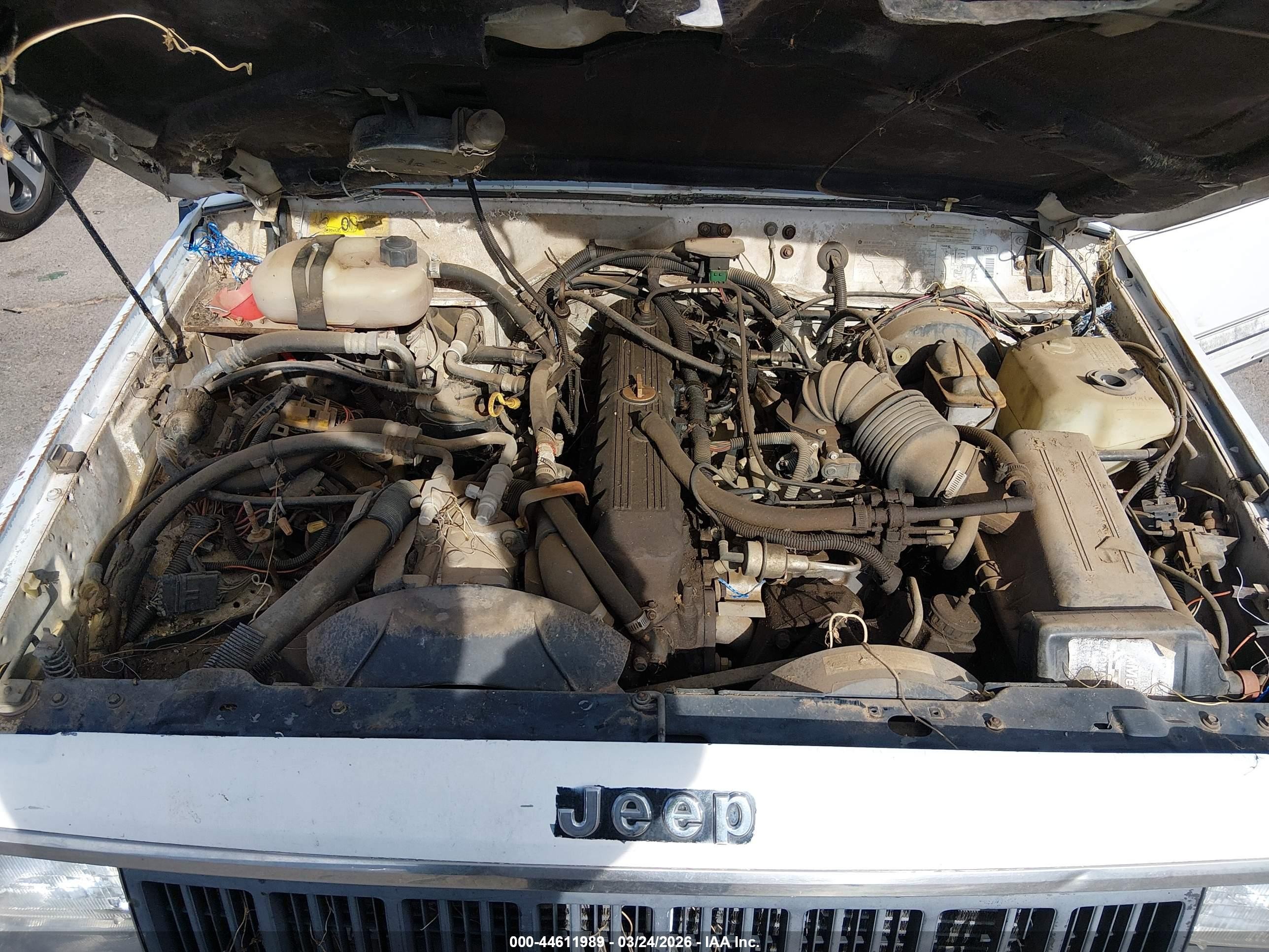 1989 Jeep Cherokee Laredo Белый vin: 1J4FJ58L9KL430303